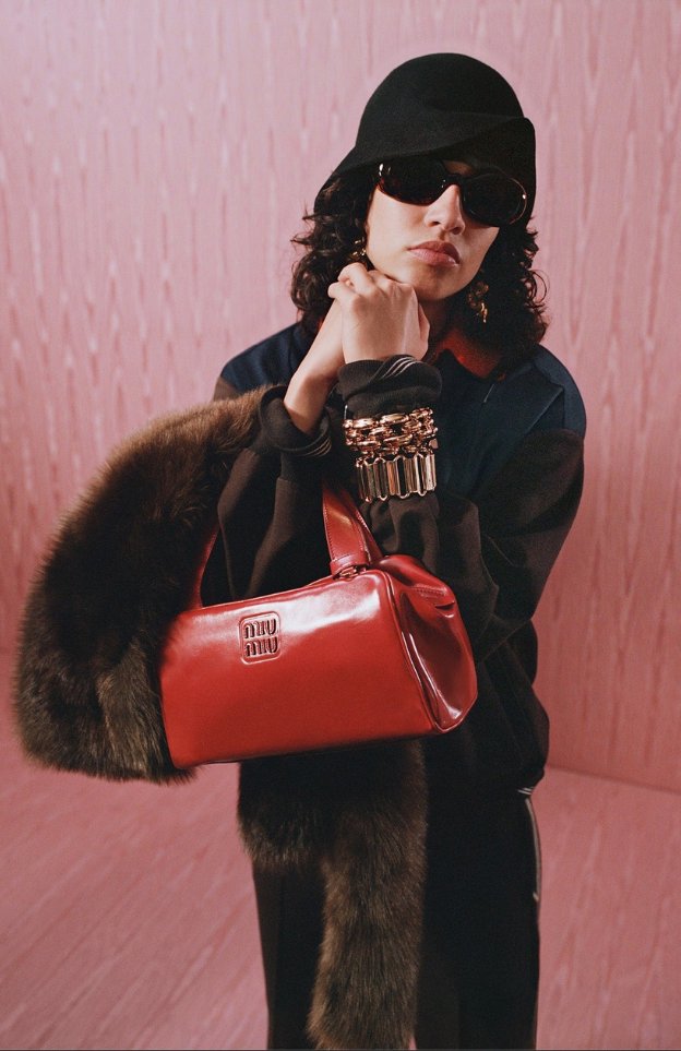 Hinh anh Những mẫu túi xách hàng hiệu định hình phong cách Thu-Đông 2025-2026 6