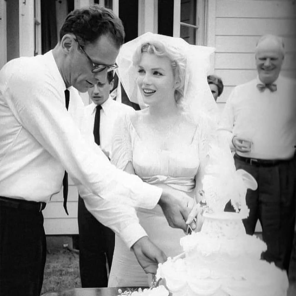 Hinh anh Bí mật đằng sau chiếc đầm sequin huyền thoại của Marilyn Monroe  3