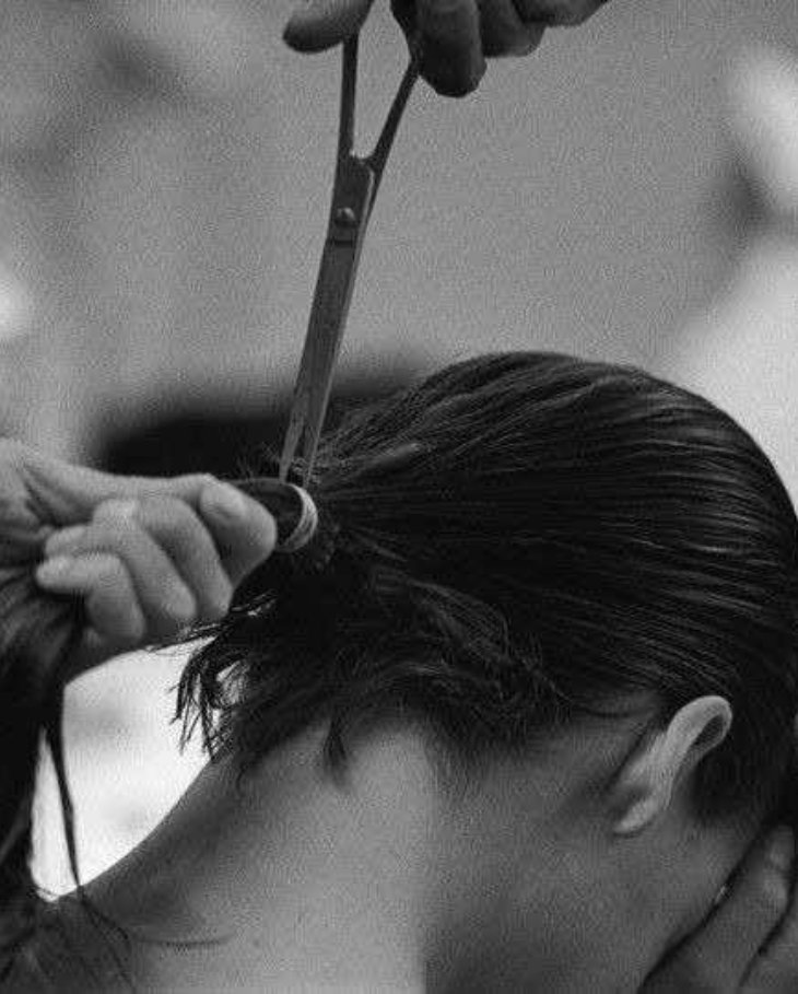 Hinh anh Siêu mẫu Linda Evangelista: Nữ hoàng của những bộ tóc ngắn 3