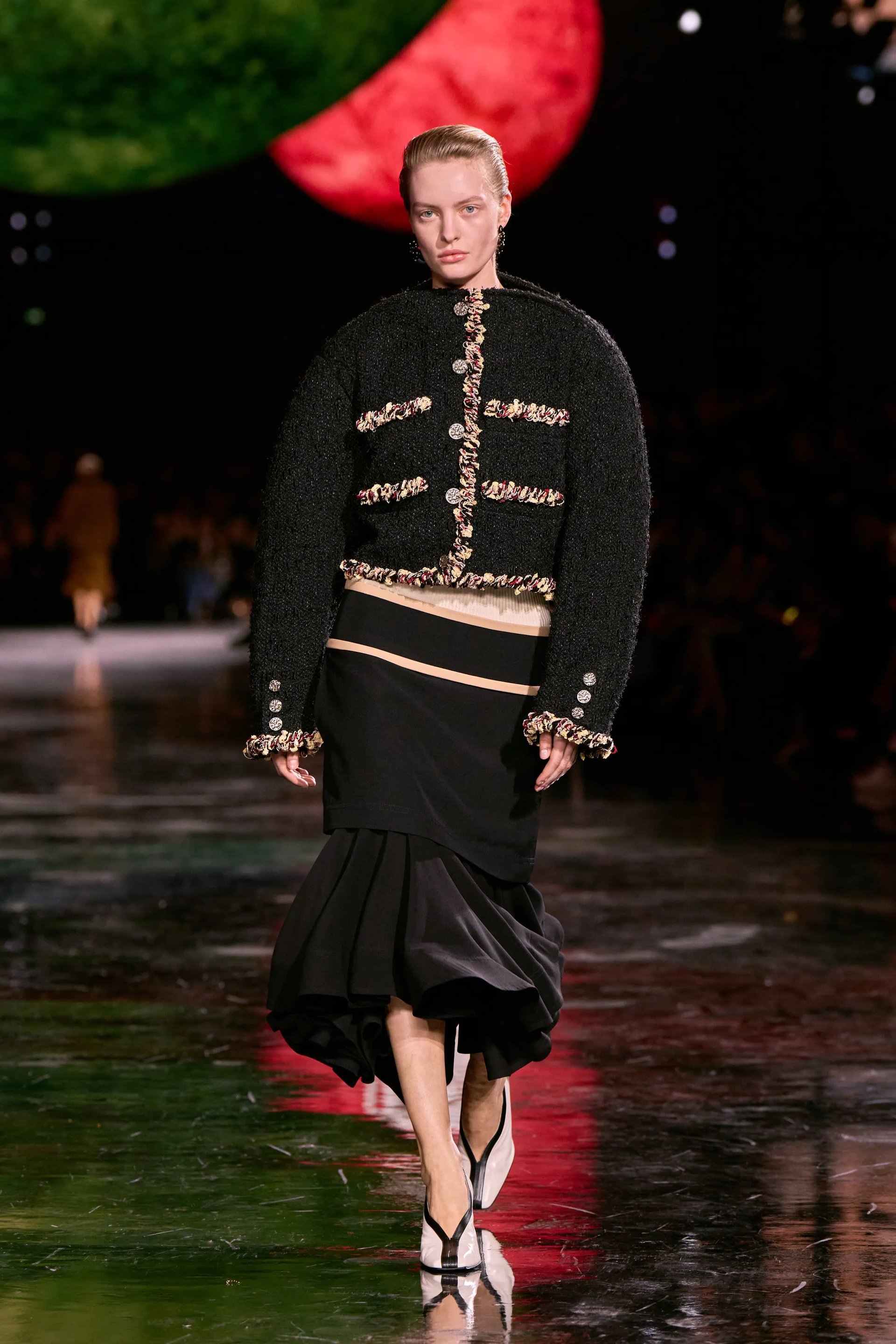 Hinh anh Chiếc áo sơ mi Boy Capel và câu chuyện tình phía sau Chanel RTW SS26 11