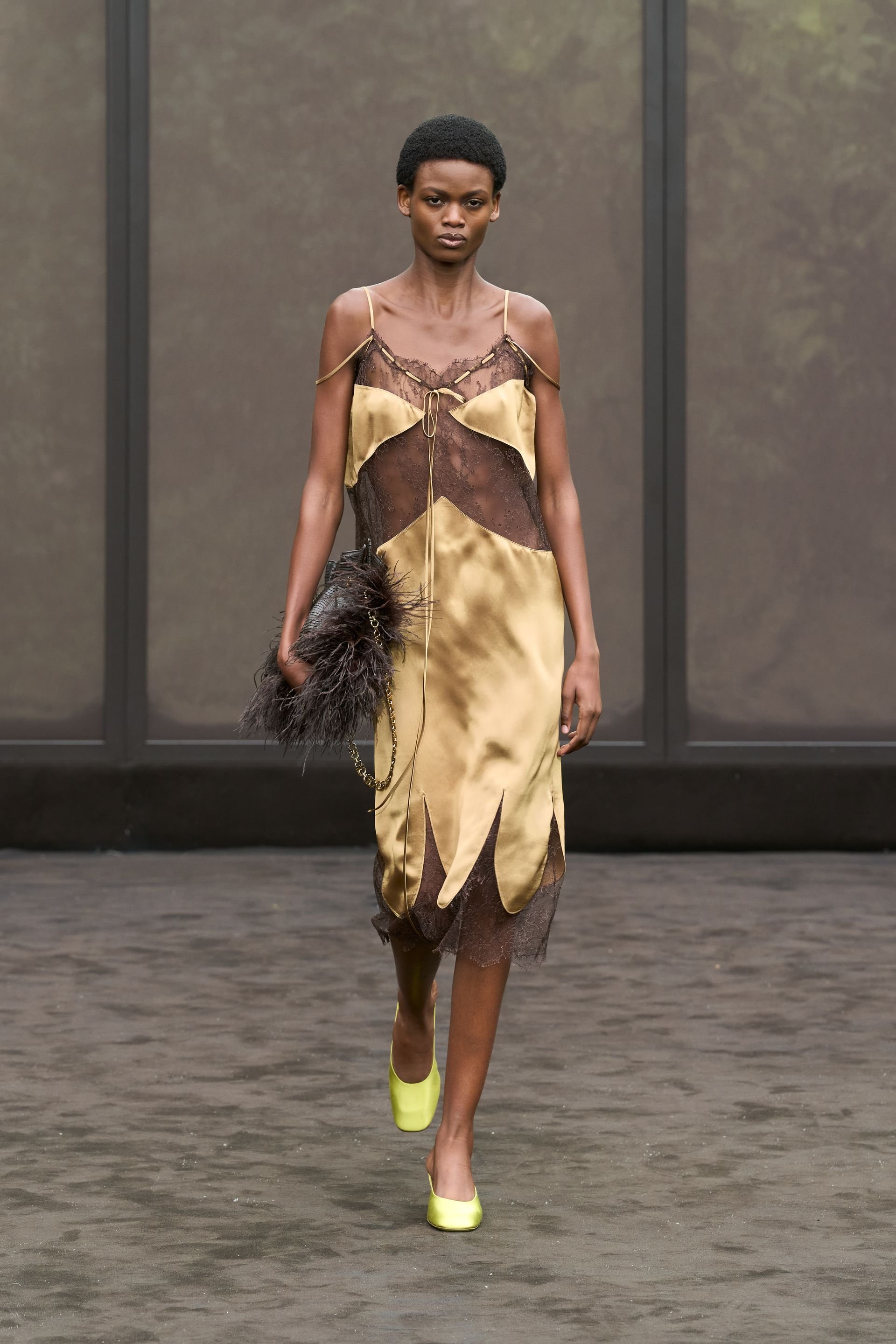 Hinh anh Calvin Klein 1