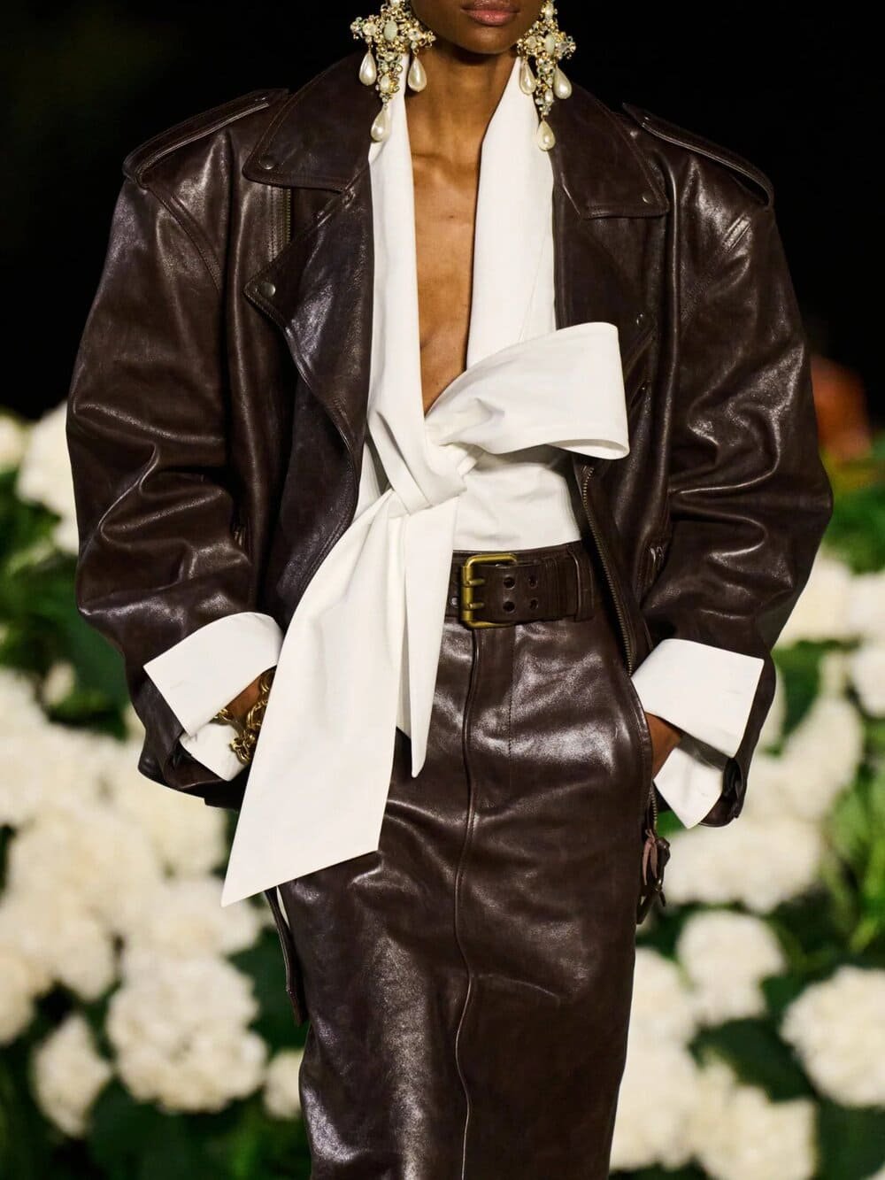 Hinh anh Khi bộ vest không còn là áo giáp 2