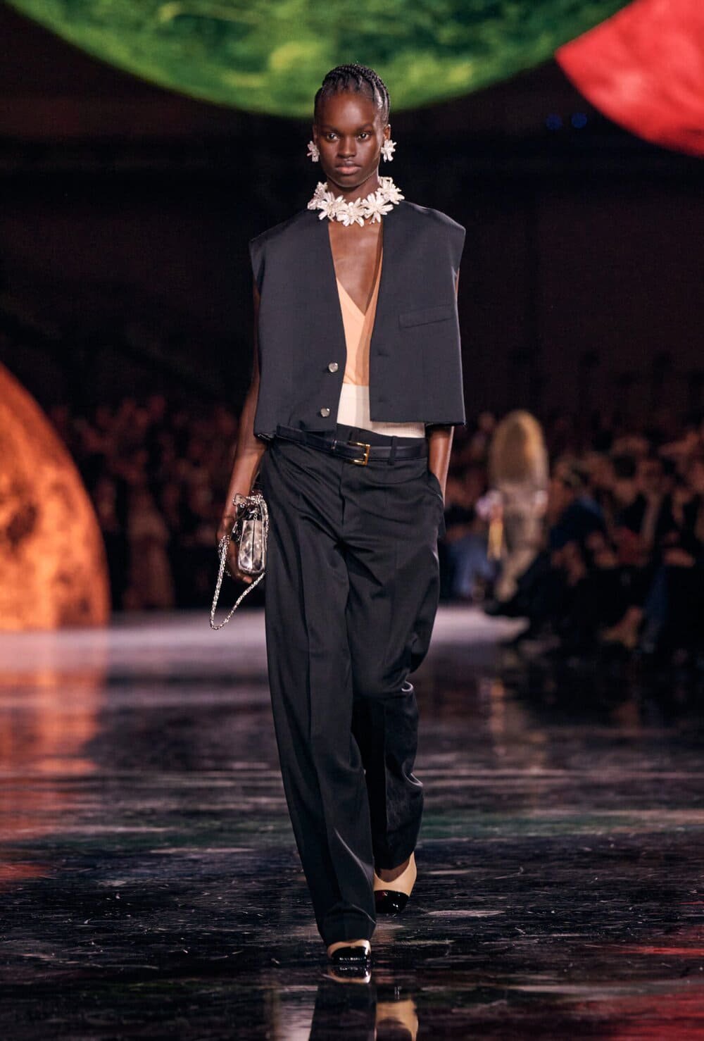 Hinh anh Khi bộ vest không còn là áo giáp 5