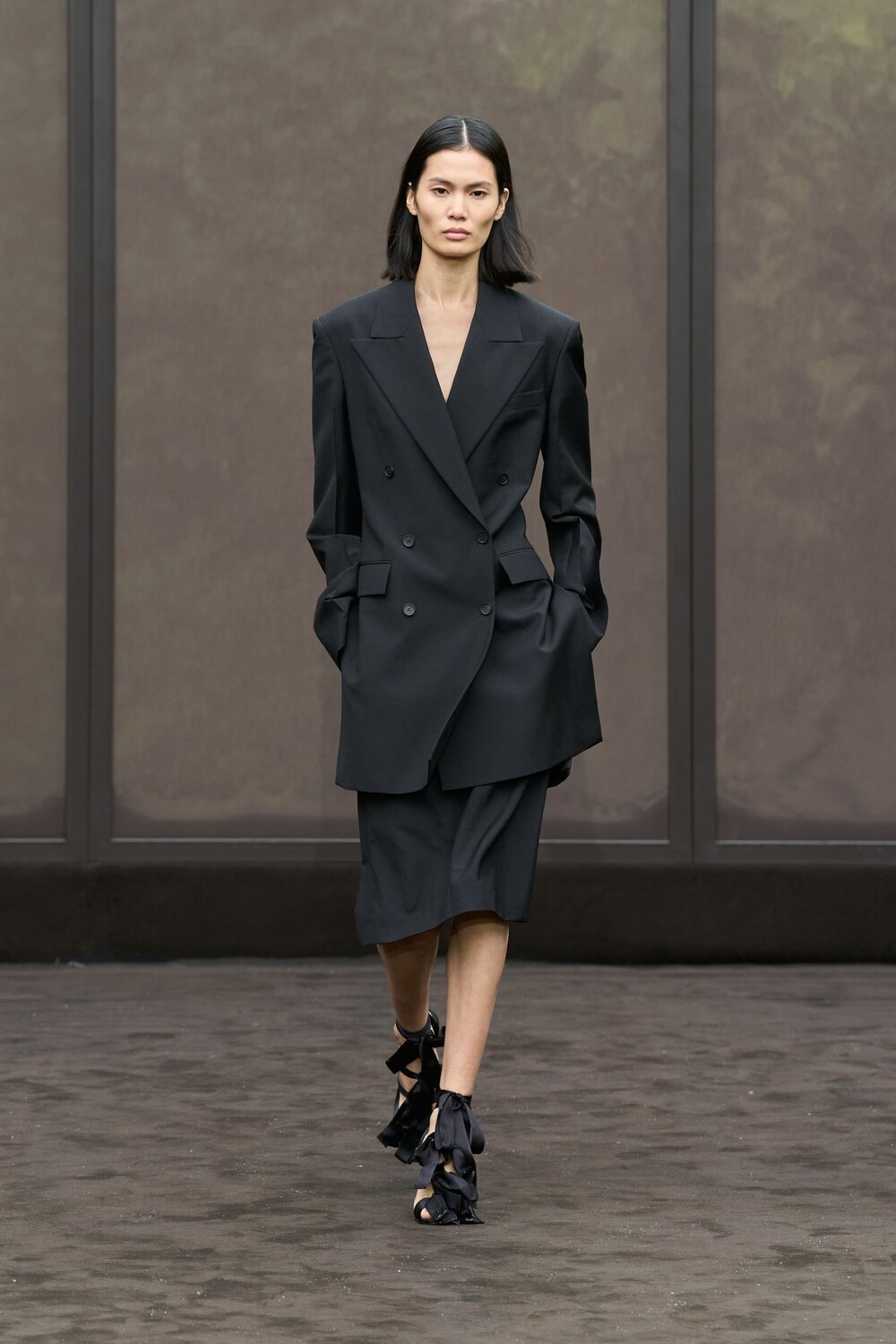 Hinh anh Tory Burch 9