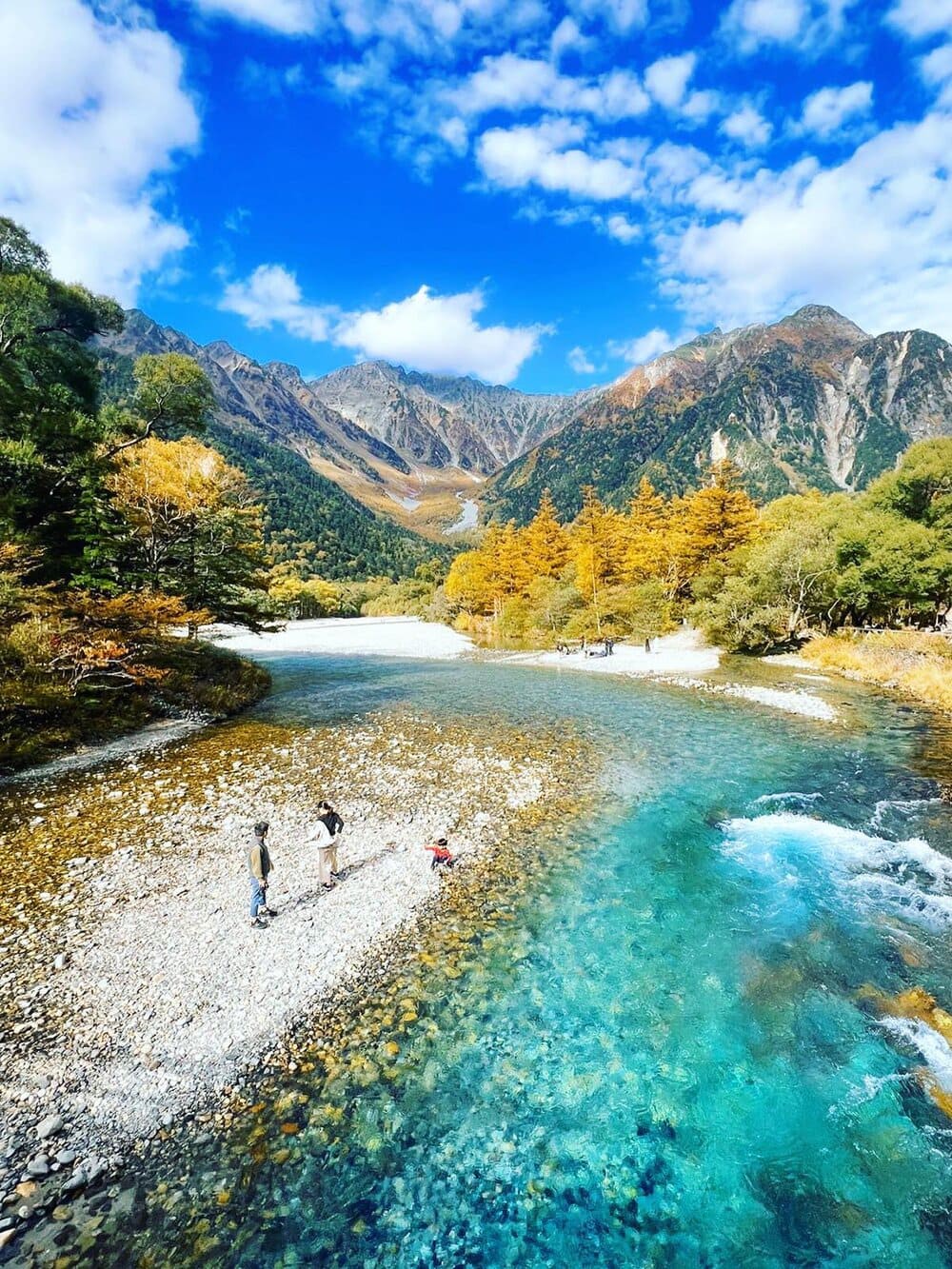 Hinh anh Top điểm đến săn lá đỏ Nhật Bản 2025 11