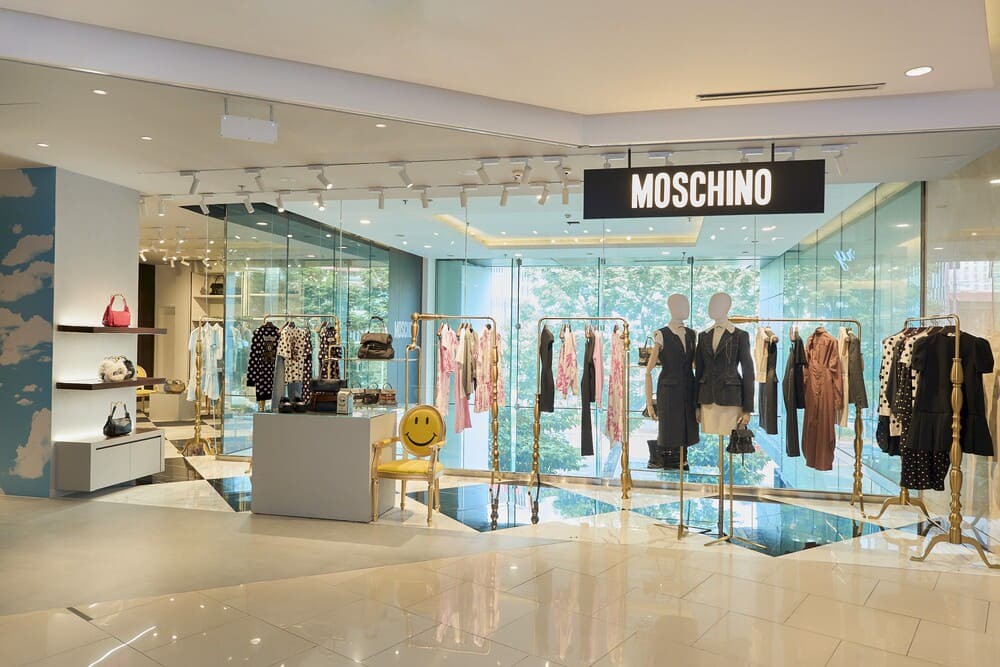 Hinh anh Moschino Saigon Centre: Chạm vào DNA hóm hỉnh và thanh lịch của thời trang Ý 1