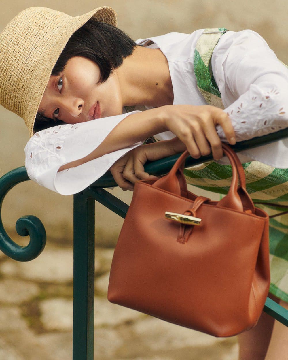 Hinh anh Tại sao ai cũng nên sở hữu túi Longchamp trong tủ? 1