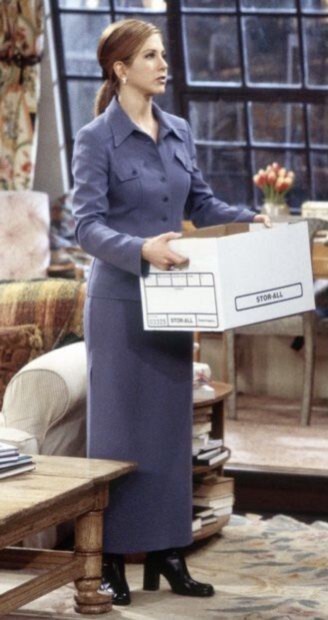 Hinh anh 'Corporate core' trên sàn diễn quốc tế: Điềm báo của suy thoái kinh tế? 2