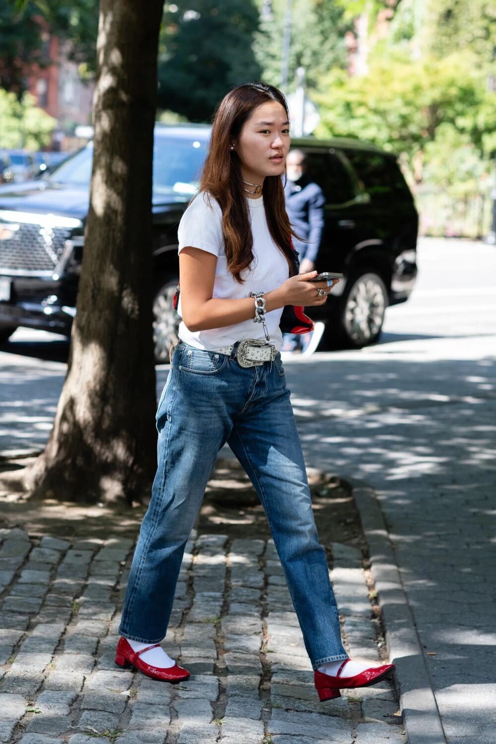 Hinh anh Grandma shoes: Kiểu giày lý tưởng cho diện mạo Thu Đông 2025 11