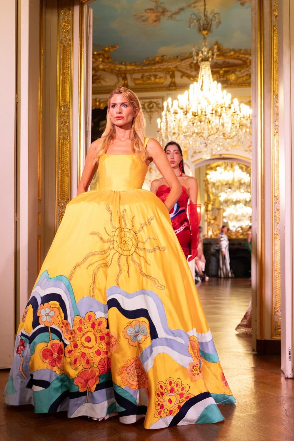 Hinh anh Giữa nhung lụa và ánh sáng Paris 2