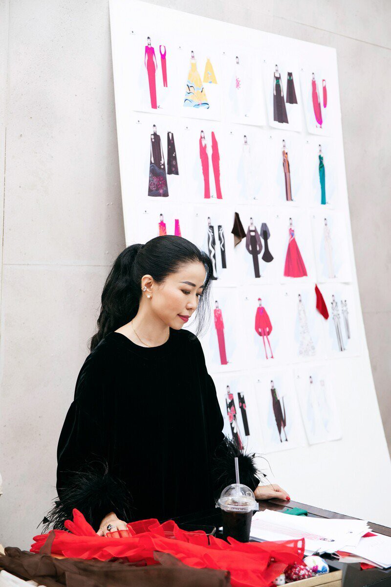 Hinh anh Giữa nhung lụa và ánh sáng Paris 10