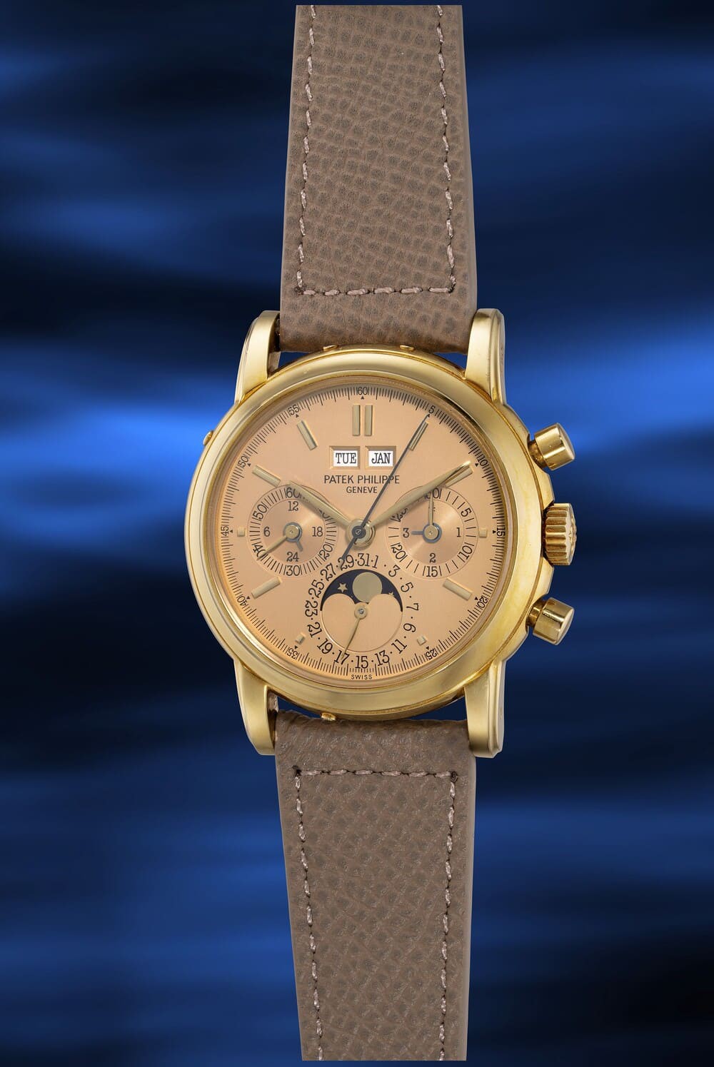 Patek Philippe ref. 3971 bằng vàng, sản xuất khoảng năm 1990.