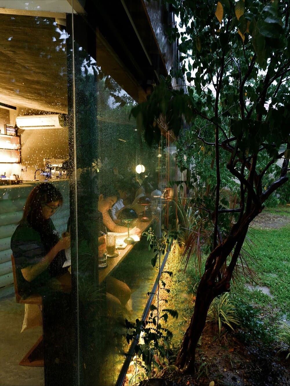 Hinh anh Gợi ý 5 quán cà phê hidden có sân vườn yên tĩnh giữa Sài Gòn hối hả 3