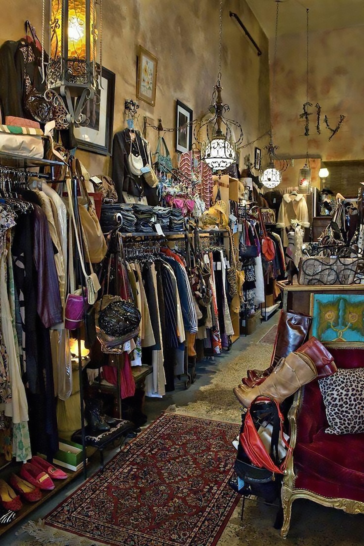 Trang phục bình dân và tự do