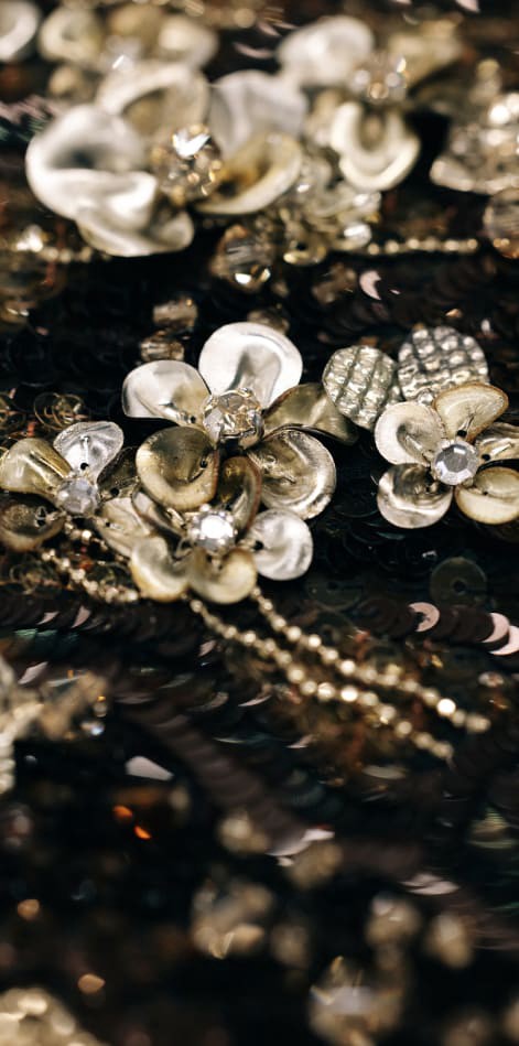 Chi tiết thủ công tinh xảo trong thiết kế của Chanel