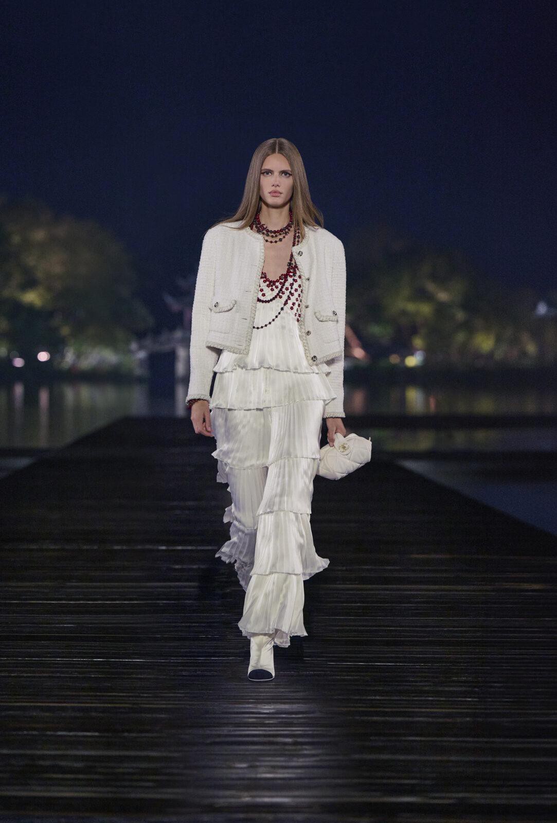 Hinh anh  Tại sao Métiers d'Arts là bộ sưu tập quan trọng nhất năm của Chanel? 9