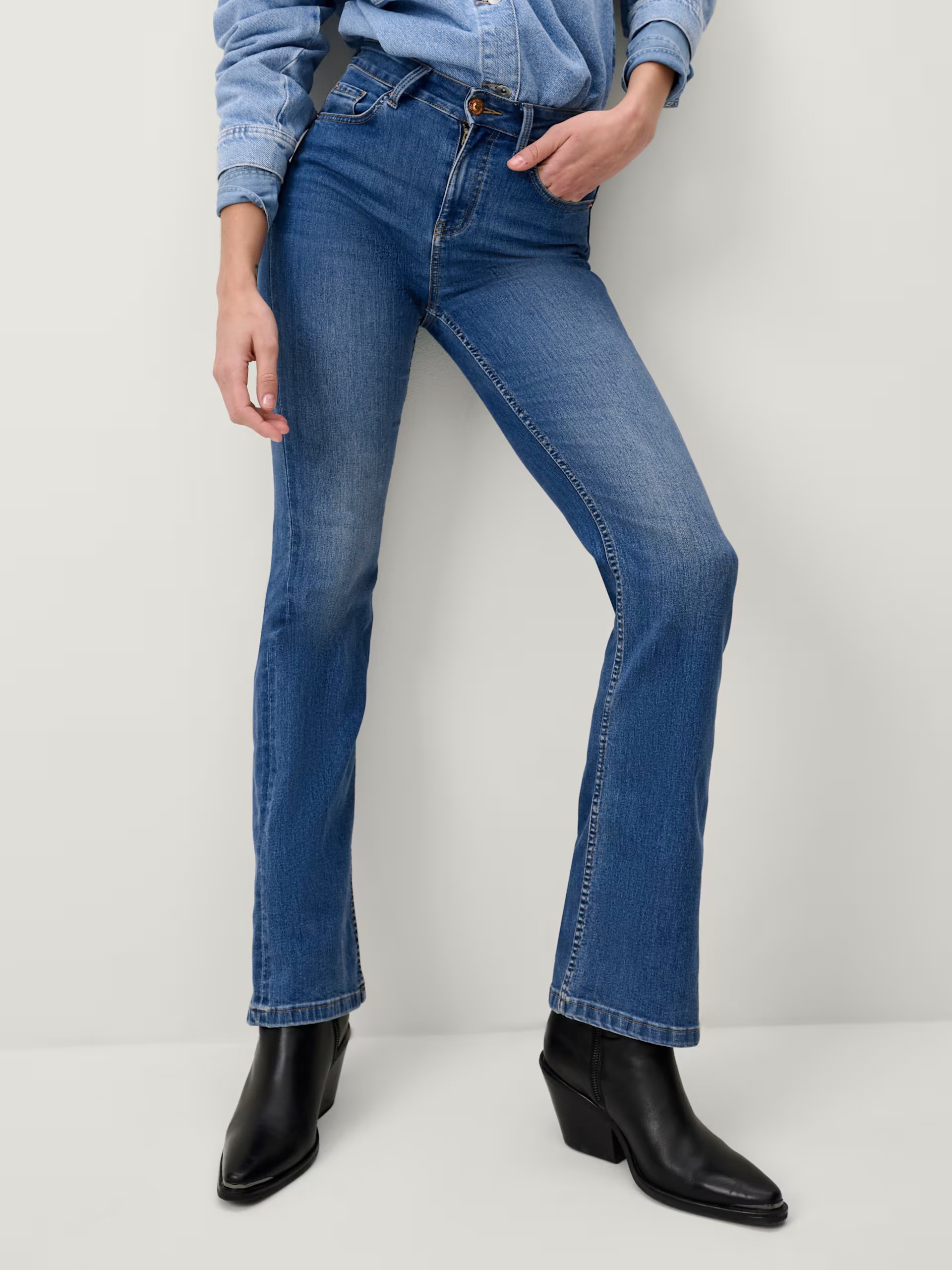 Hinh anh Hướng dẫn chọn mua mẫu quần jeans chân ái 7