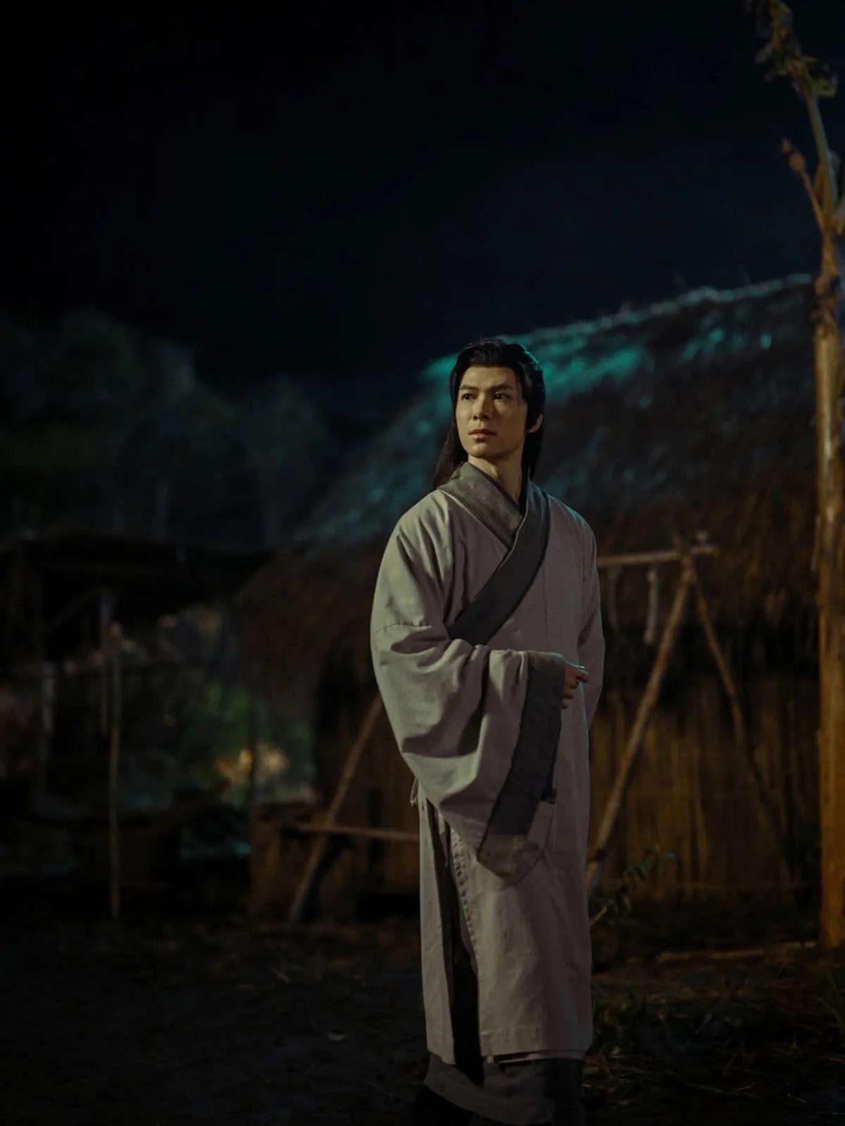 Hinh anh Anh Tú Atus lột xác với vai diễn ma mị trong 'Hoàng Tử Quỷ' 2