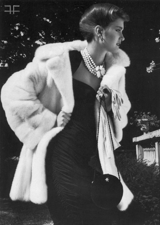 Hinh anh Chất liệu lông thú: Tuyên ngôn xa hoa của thời trang mùa lạnh 3