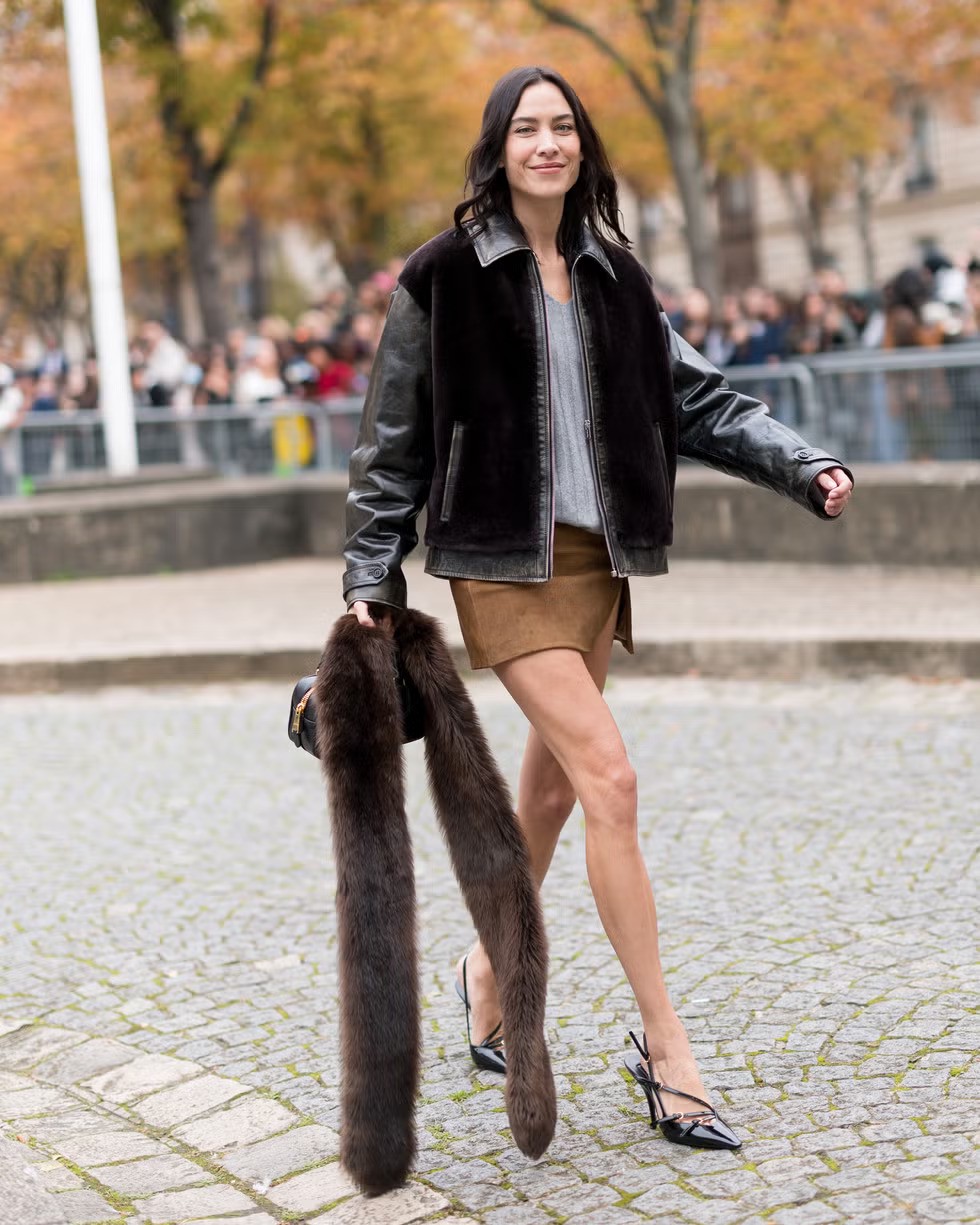 Nhịp rủ mềm mại với khăn quàng lông