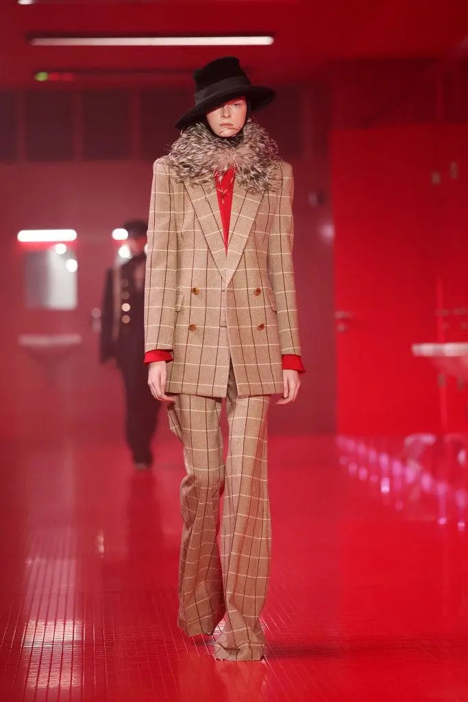 Hinh anh Chất liệu lông thú: Tuyên ngôn xa hoa của thời trang mùa lạnh 6