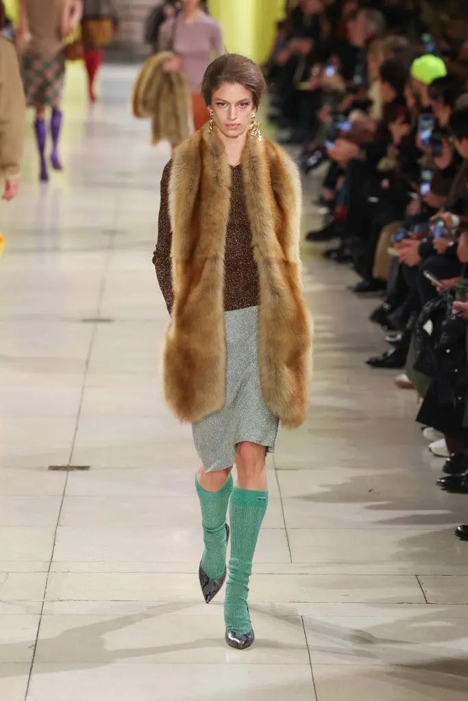 Hinh anh Chất liệu lông thú: Tuyên ngôn xa hoa của thời trang mùa lạnh 5