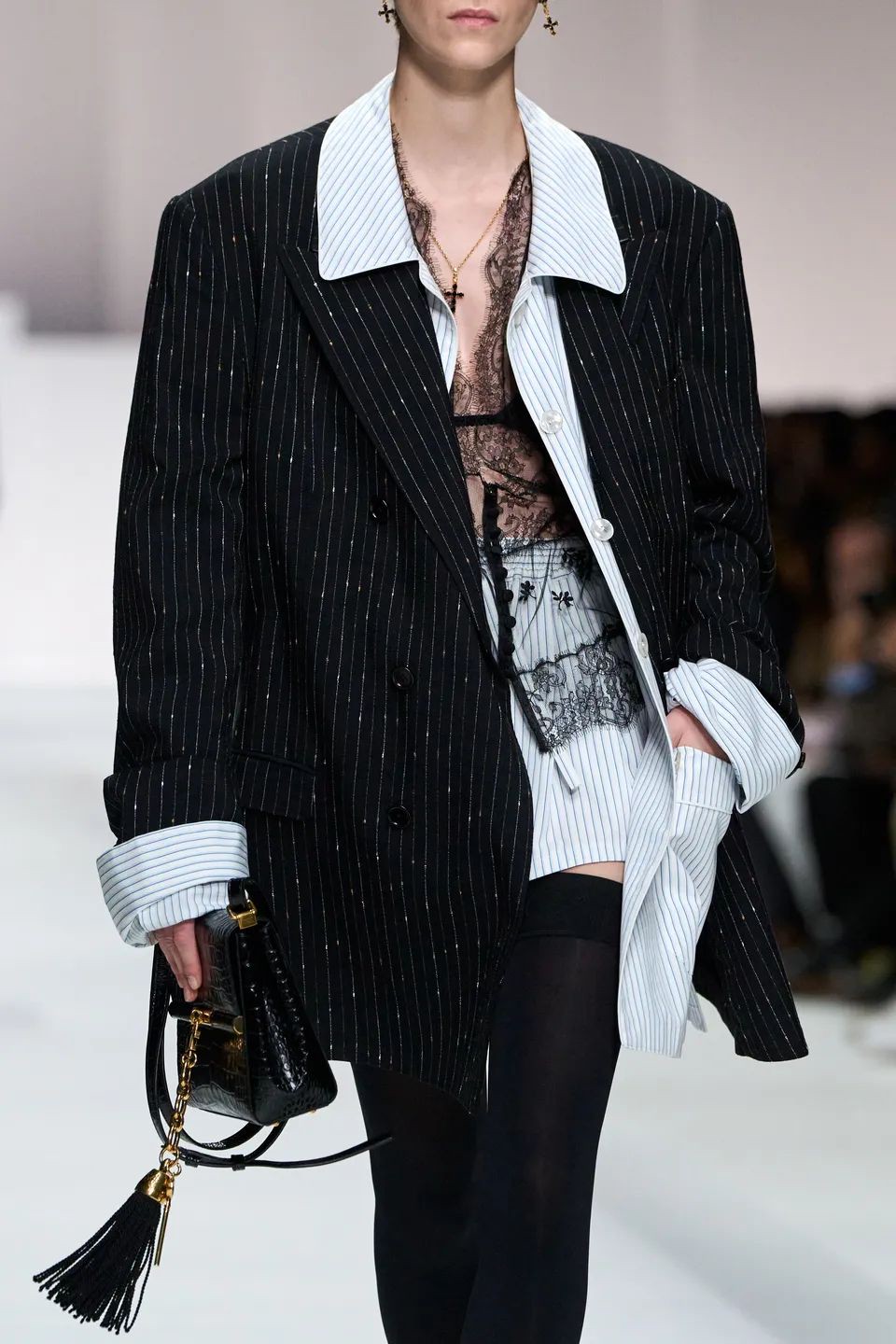 Hinh anh Dự đoán xu hướng thời trang 2026: Khi thẩm mỹ phản chiếu tâm trạng thời đại 5