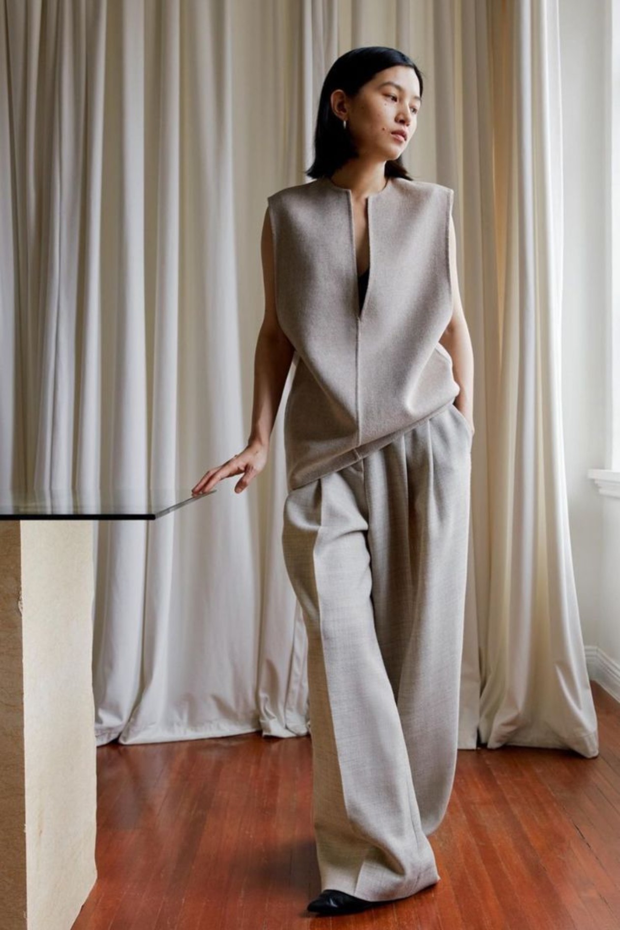 Hinh anh COS: Ngôi sao đang lên của thời trang đương đại 17