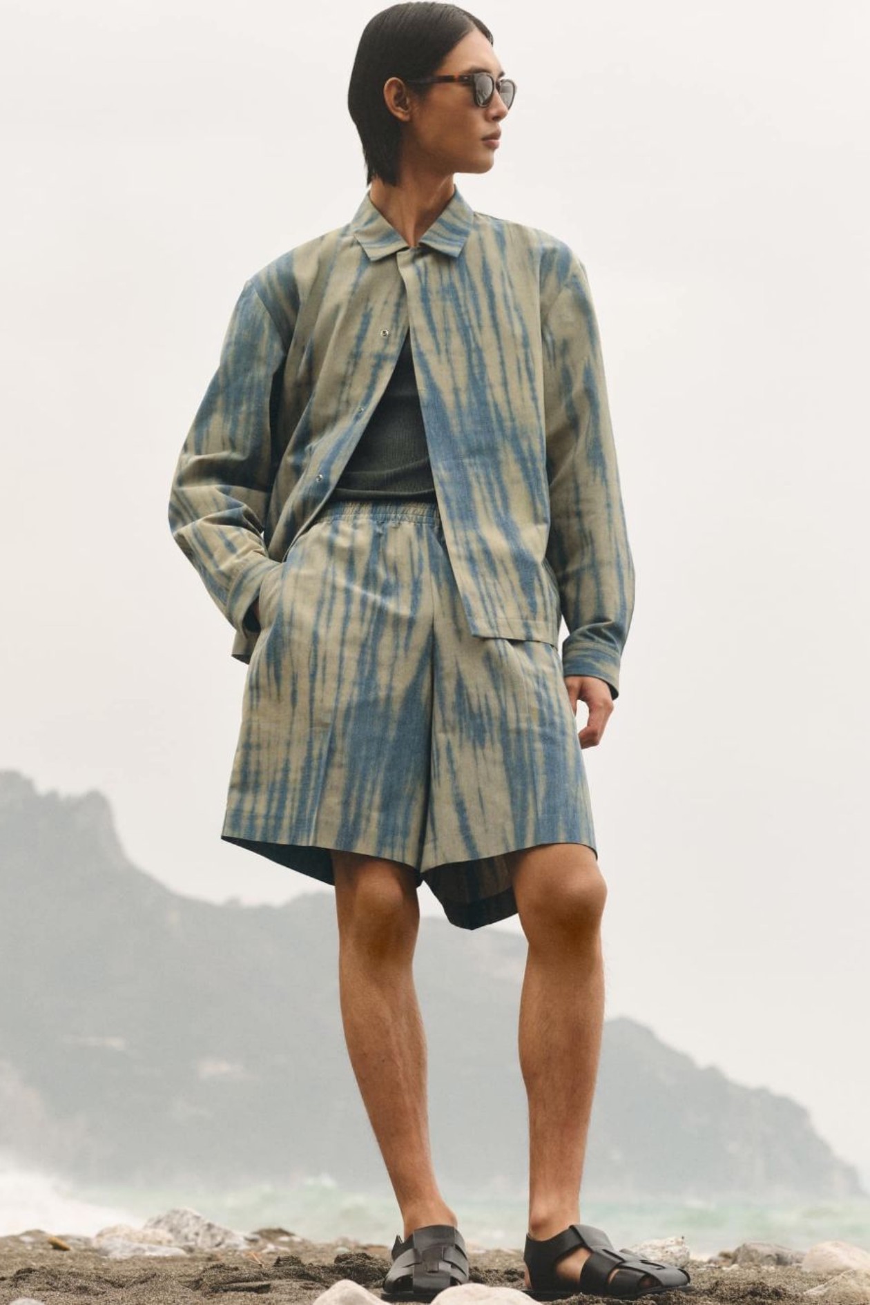 Hinh anh COS: Ngôi sao đang lên của thời trang đương đại 11