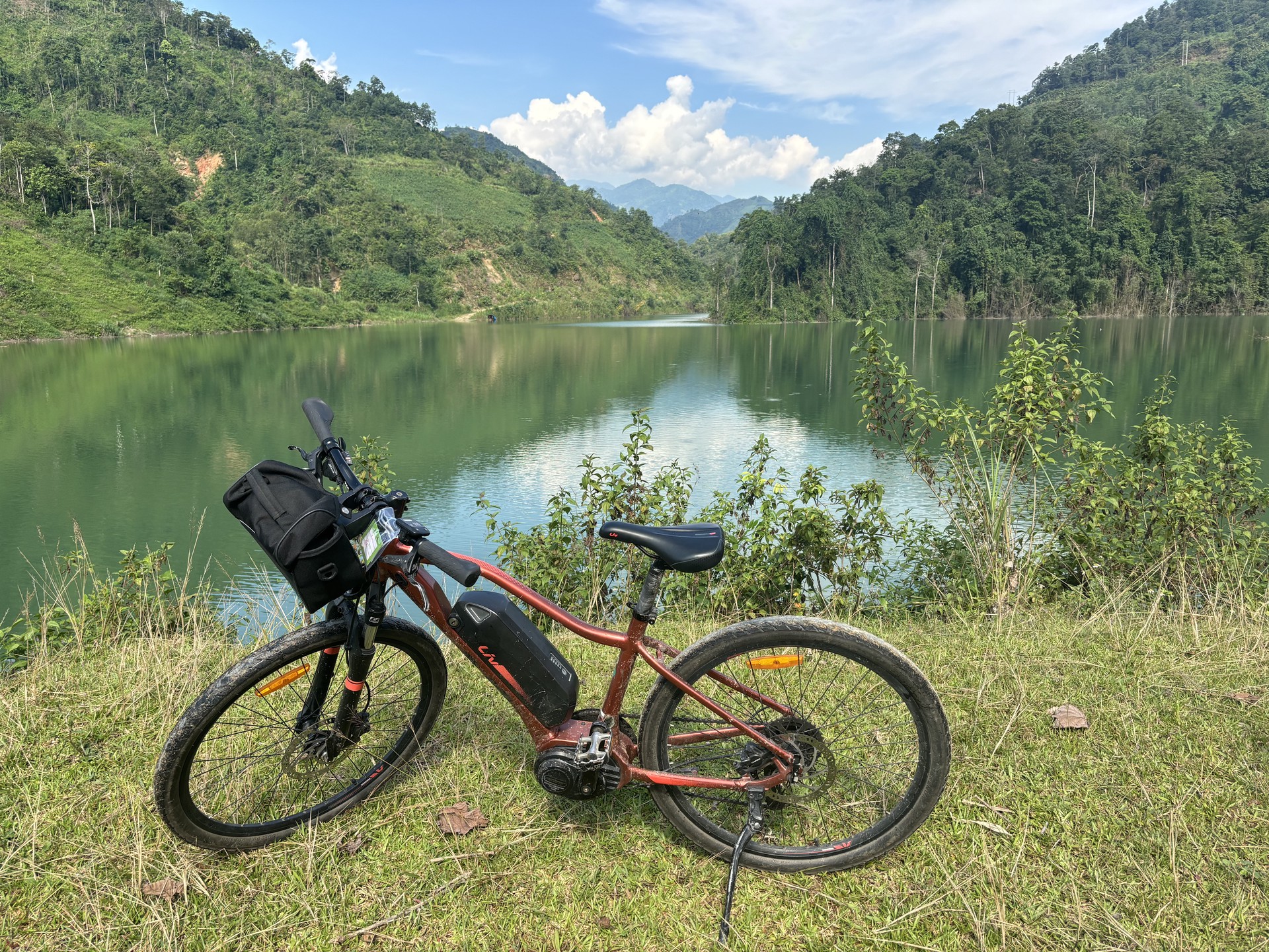 Hinh anh Du lịch xe đạp: Vui thú non sông trên từng vòng quay 3