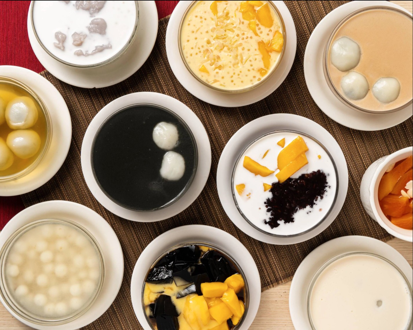 Các món chè phổ biến và được yêu thích tại Hong Kong. Ảnh: Edgar Chan.