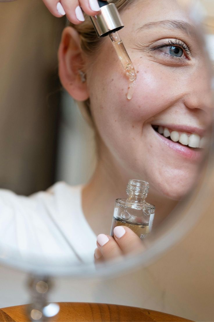 xu hướng sản phẩm mỹ phẩm có nguồn gốc từ động vật họ đang thoa lên da và liệu chúng có thực sự hiệu quả như quảng bá