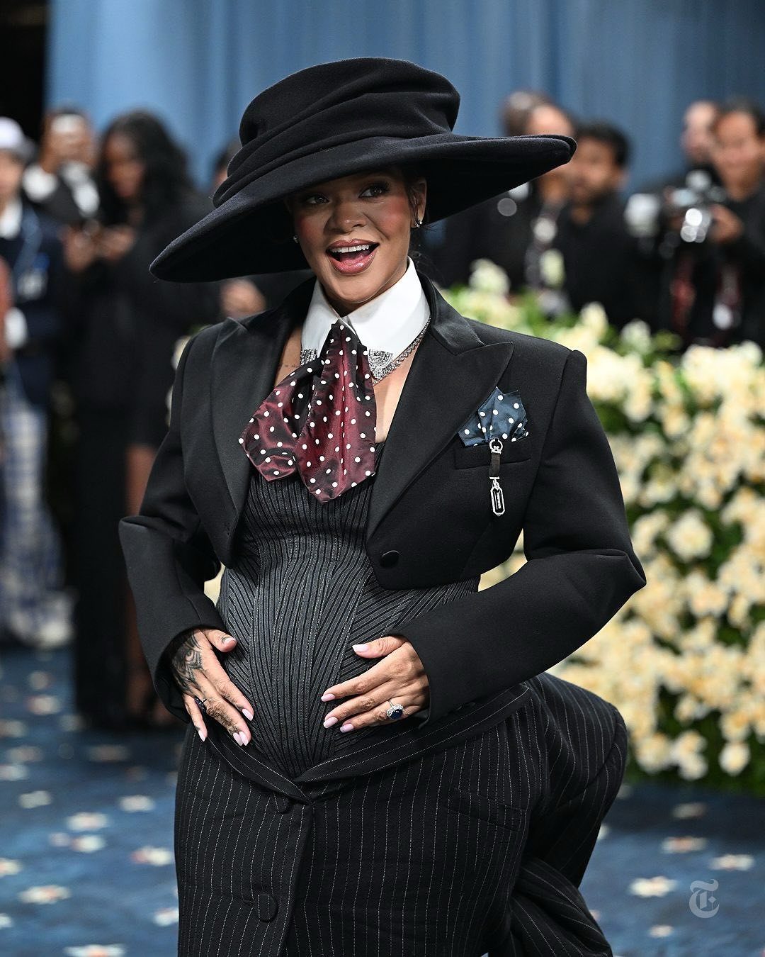 Hinh anh Trong danh sách Host Committee năm nay, sự xuất hiện của LISA mang ý nghĩa đặc biệt khi cô đang là đại diện K-pop duy nhất được mời tham gia. 1