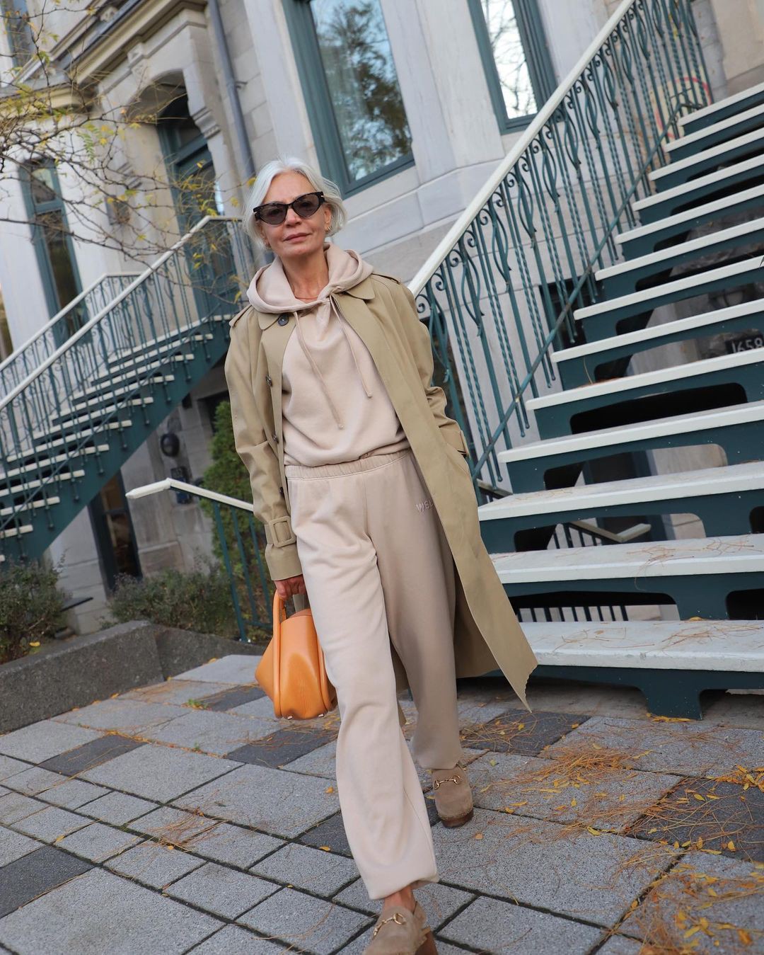 Hinh anh Nghệ thuật của việc diện đồ mặc nhà "xuống phố" 6