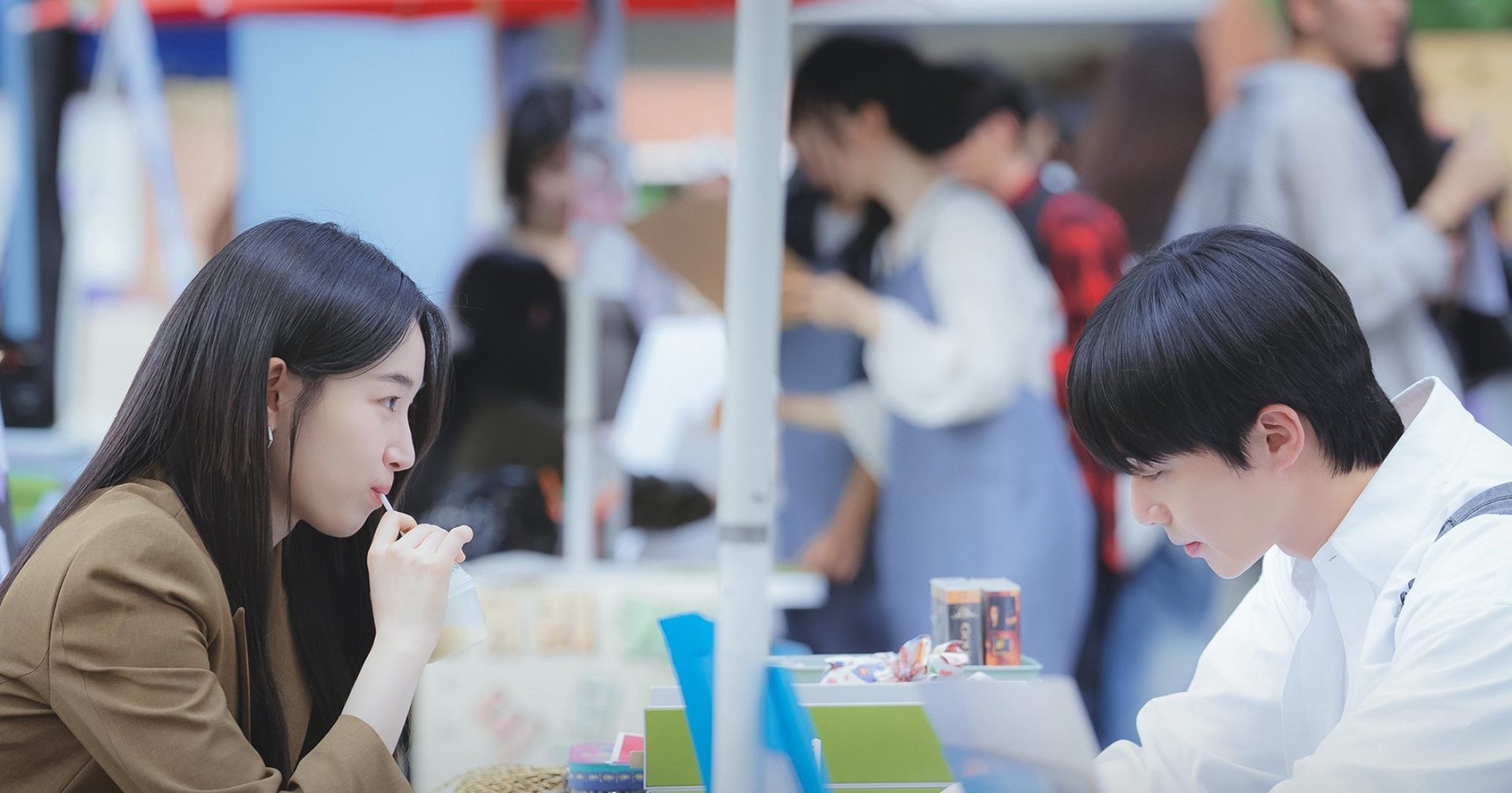 Hinh anh Review phim 'Surely Tomorrow': Kịch bản quen có đủ sức giữ nhiệt Park Seo Joon? 1