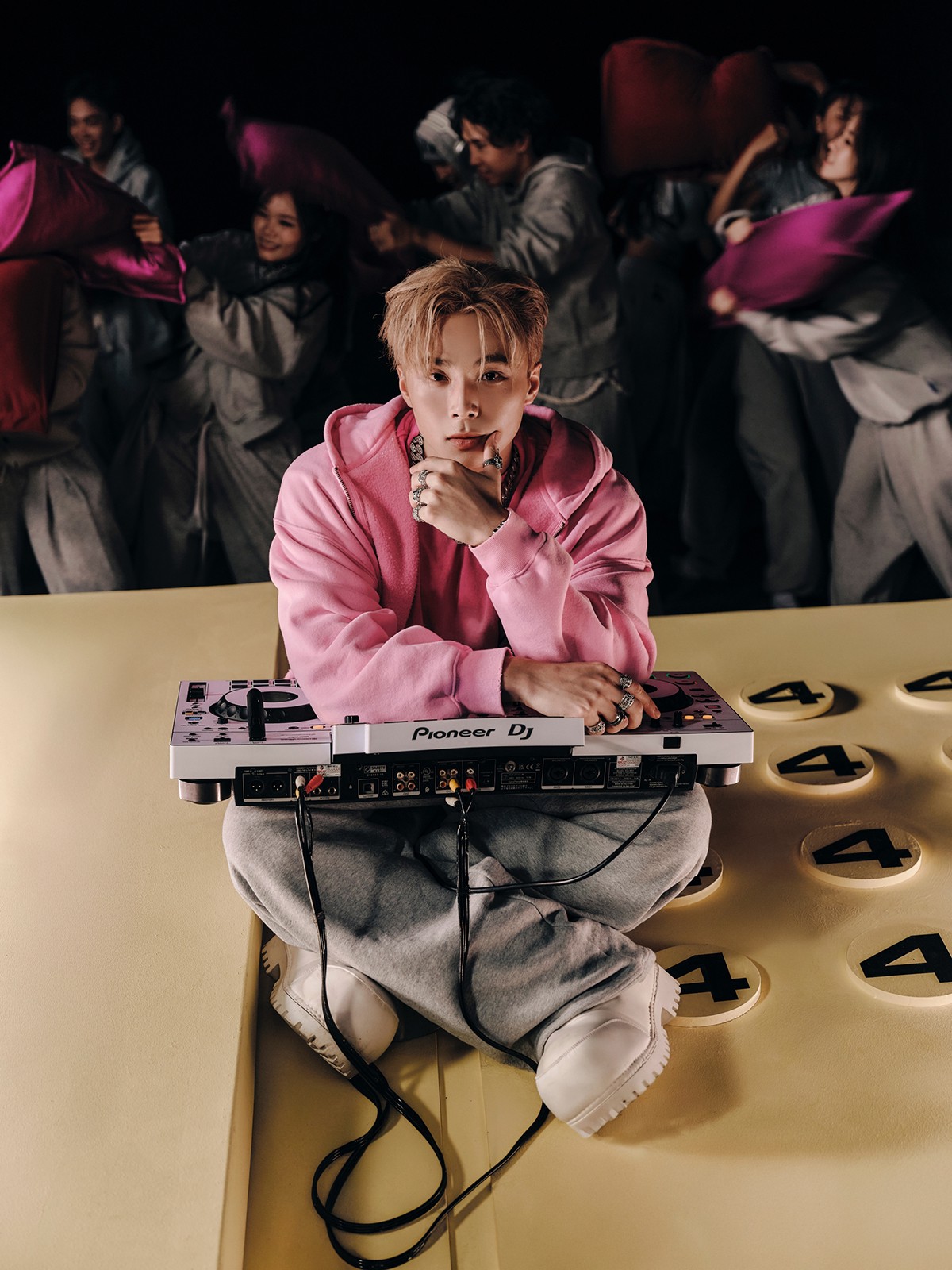 Hinh anh Bữa tiệc âm nhạc sôi động cùng 'phù thủy âm nhạc' Gen Z WOKEUP 3