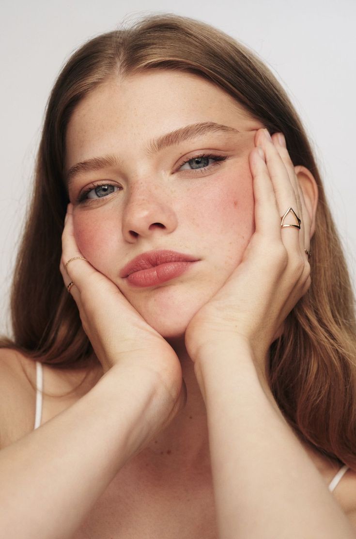 Hinh anh 8 xu hướng làm đẹp được yêu thích nhất năm 2025 7