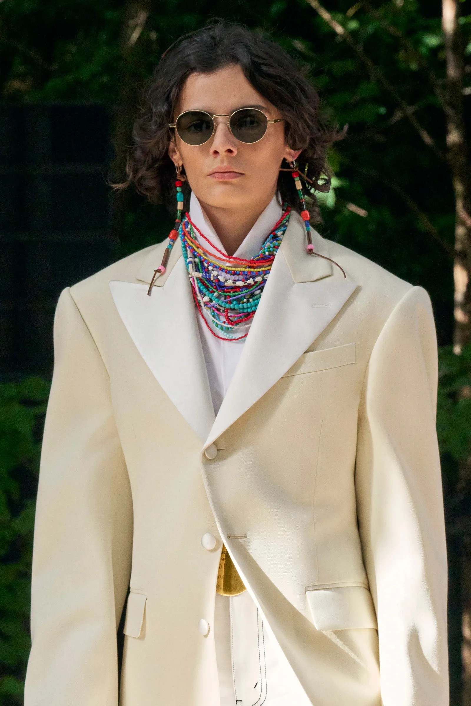 Hinh anh 8 mẹo phối đồ đáng học nhất từ sàn diễn Xuân Hè 2026 19