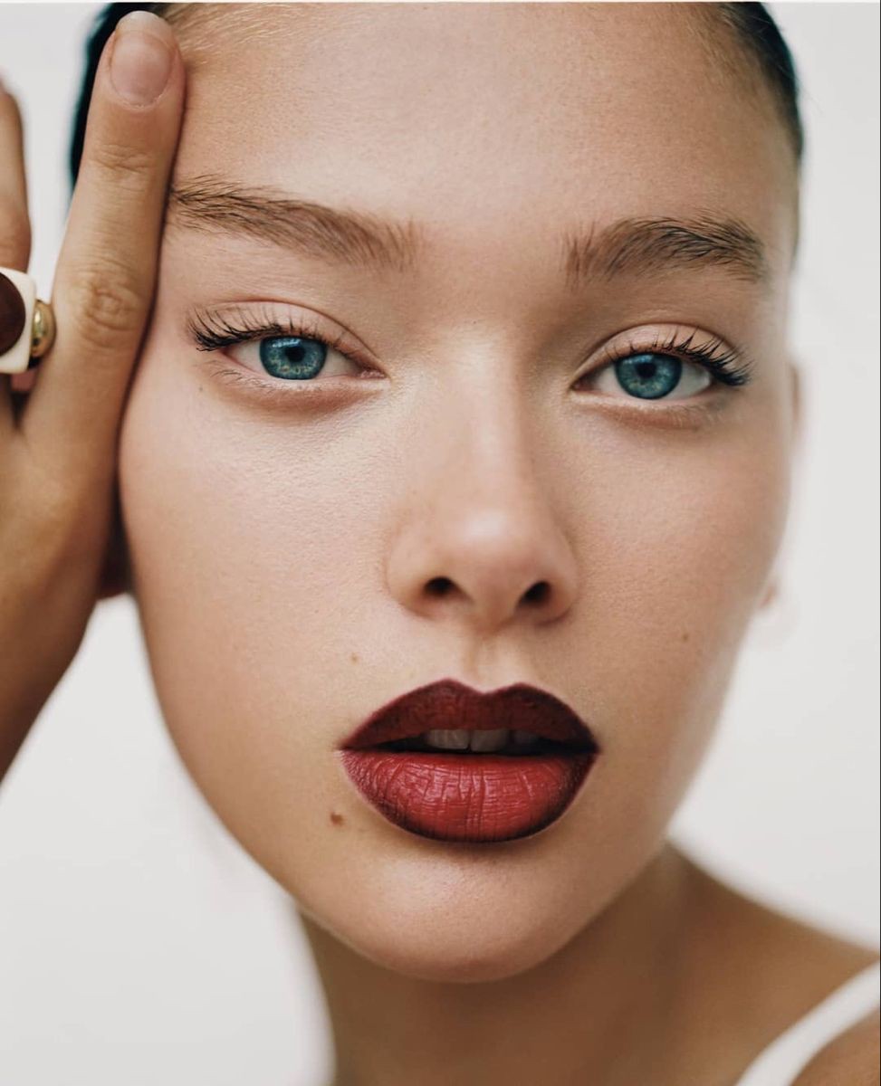 Hinh anh 5 layout trang điểm không ánh nhũ cho mùa lễ hội 2