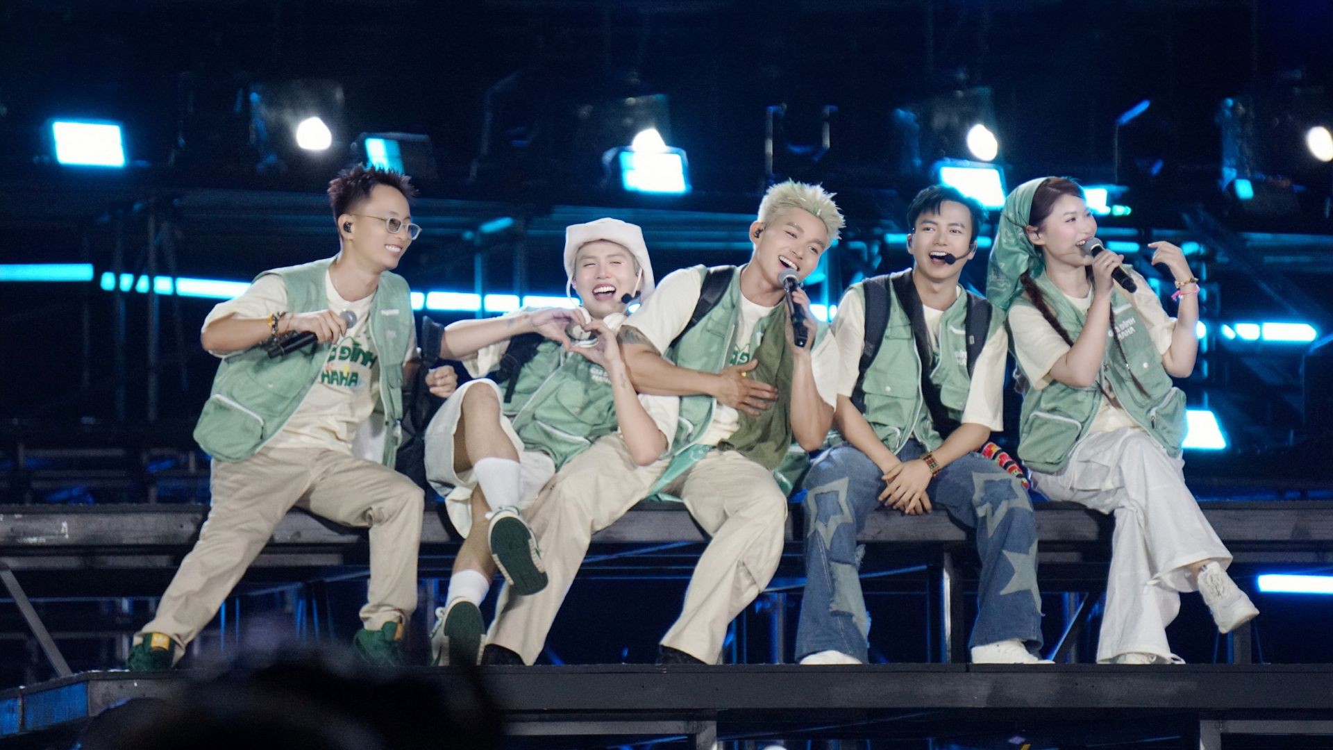 Hinh anh ‘Anh Trai Vượt Ngàn Chông Gai’ đã vực dậy Yeah1 như thế nào? 2