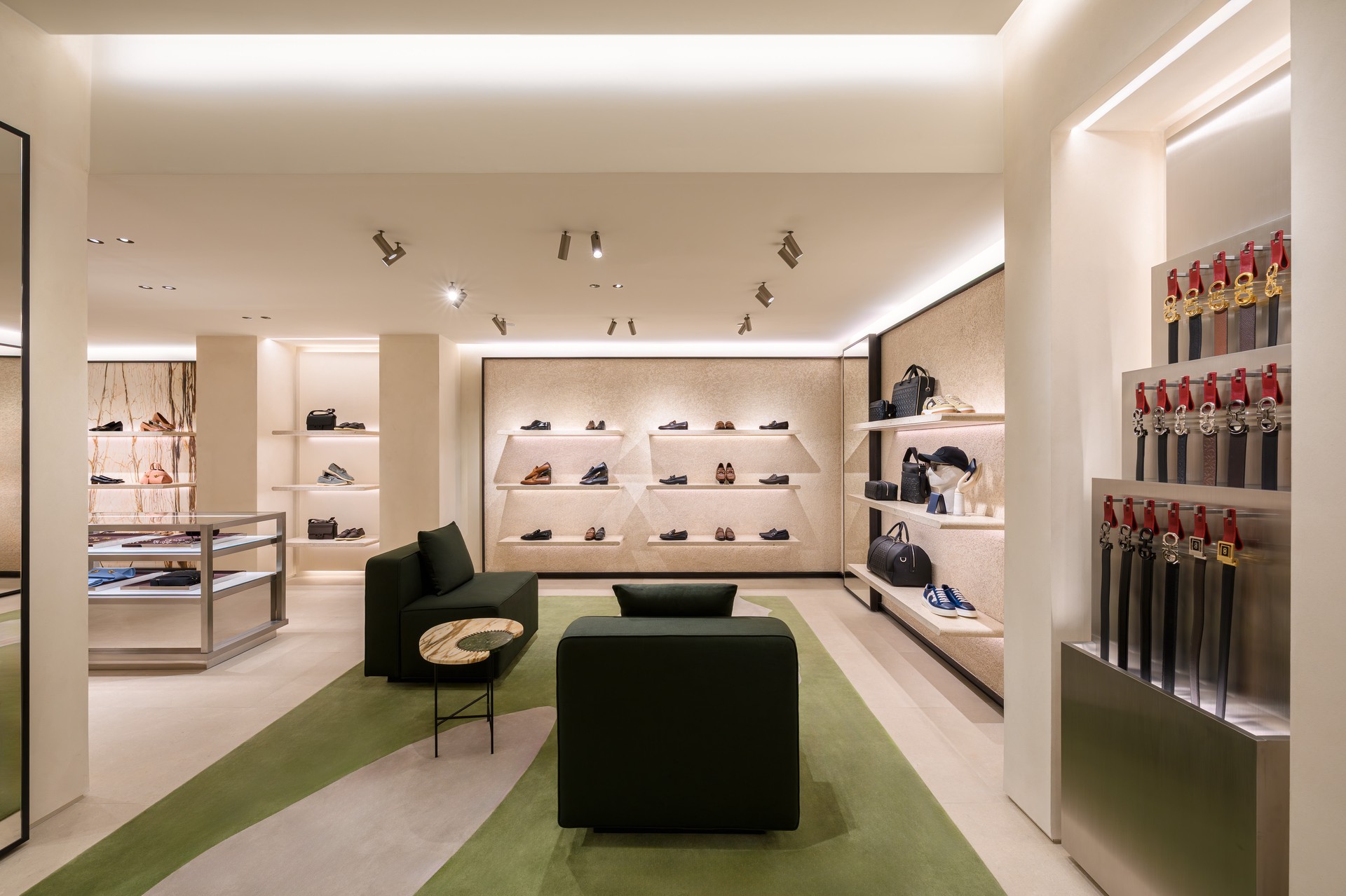 Hinh anh Ferragamo tái định nghĩa trải nghiệm xa xỉ với diện mạo mới tại Rex Arcade  9