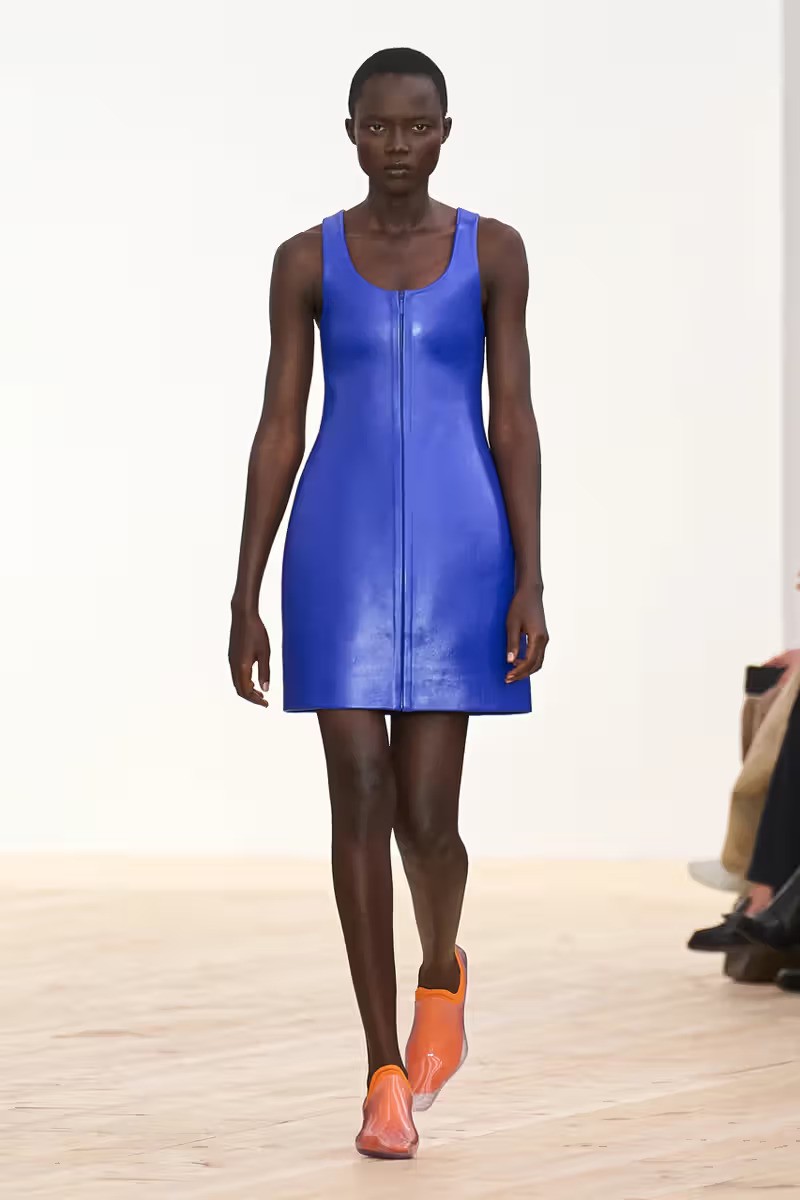 Hinh anh Xanh cobalt: gam màu đang chiếm lĩnh cả thảm đỏ lẫn đời sống của sao Hollywood 3