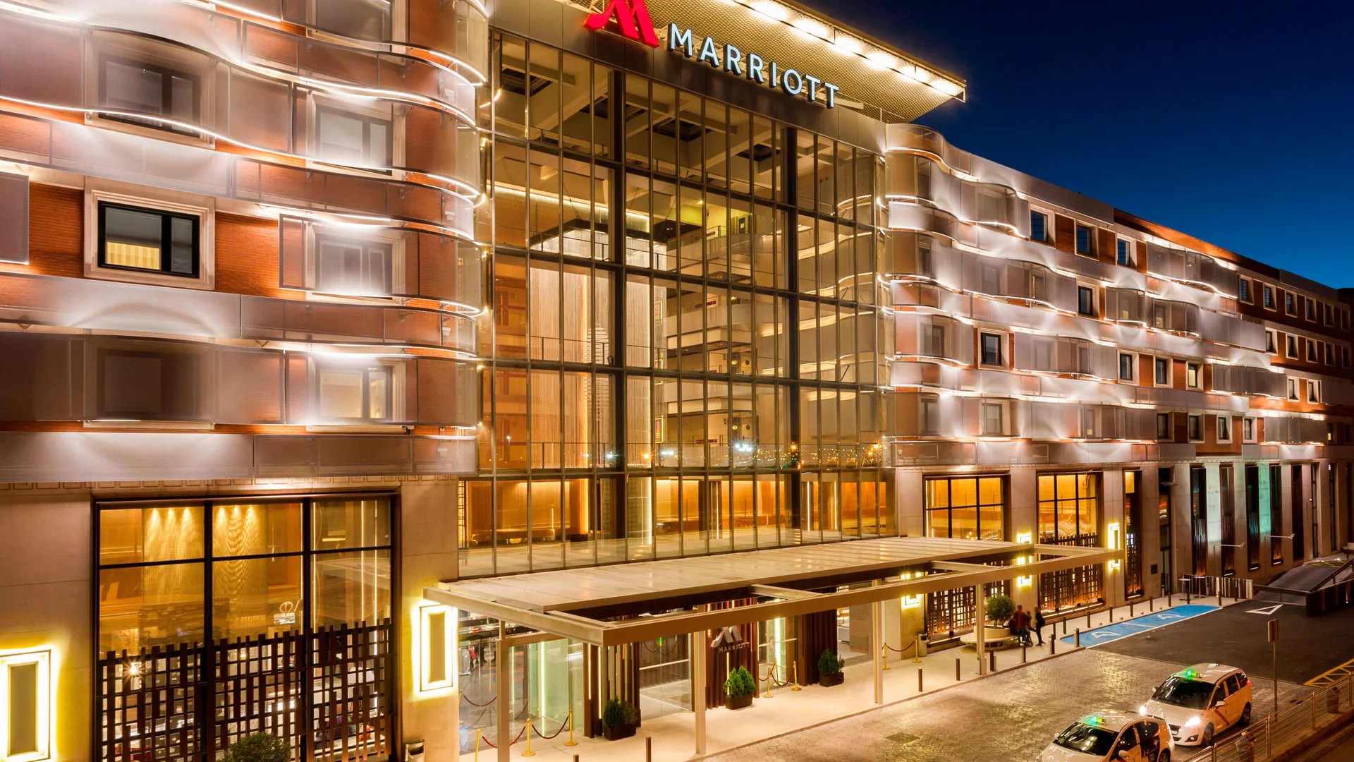 Hinh anh Chúng tôi không chỉ cung cấp một chiếc giường ngủ, mà là tạo ra những khoảnh khắc gắn kết gia đình và cộng đồng thông qua ngôn ngữ chung của bóng đá. - bà chia sẻ 2