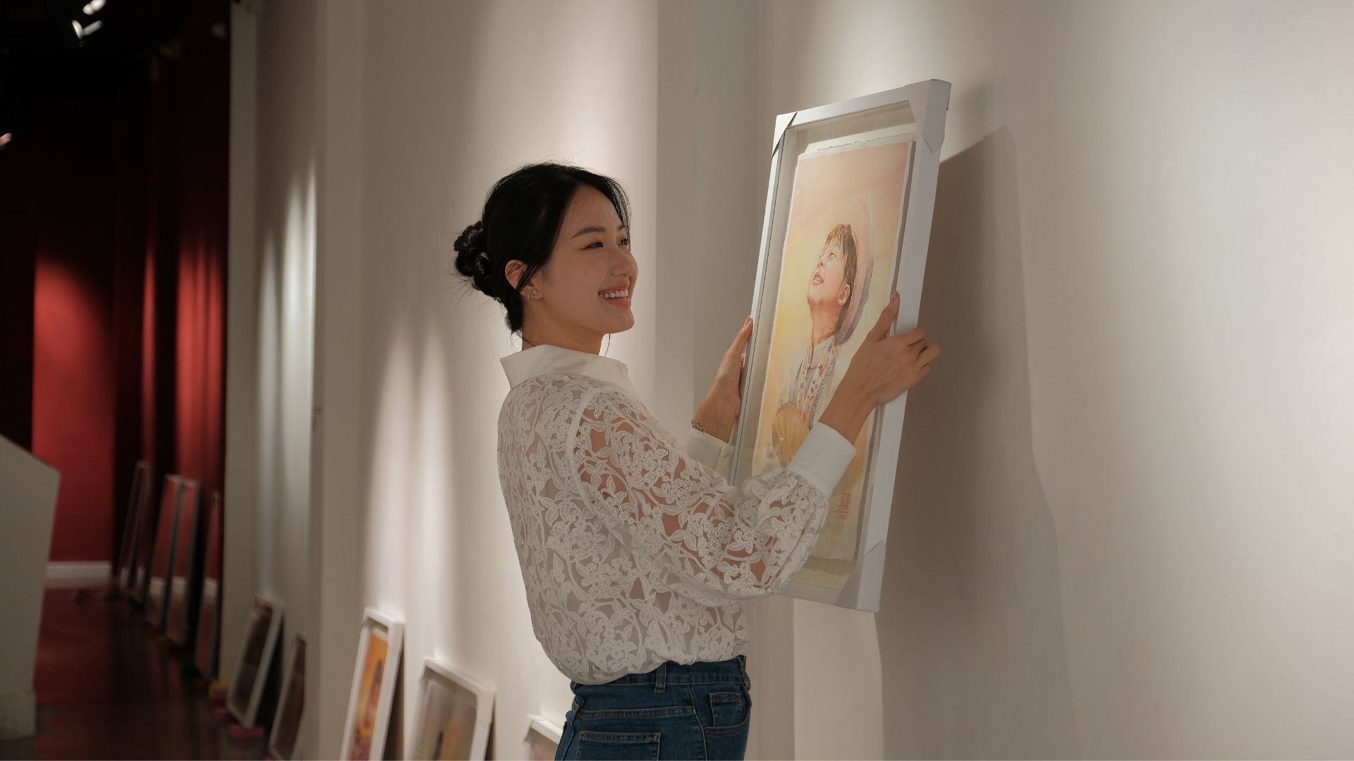 ‘EM 25’: Hành trình tự họa ở tuổi 25 của họa sĩ Phan Anh Thư