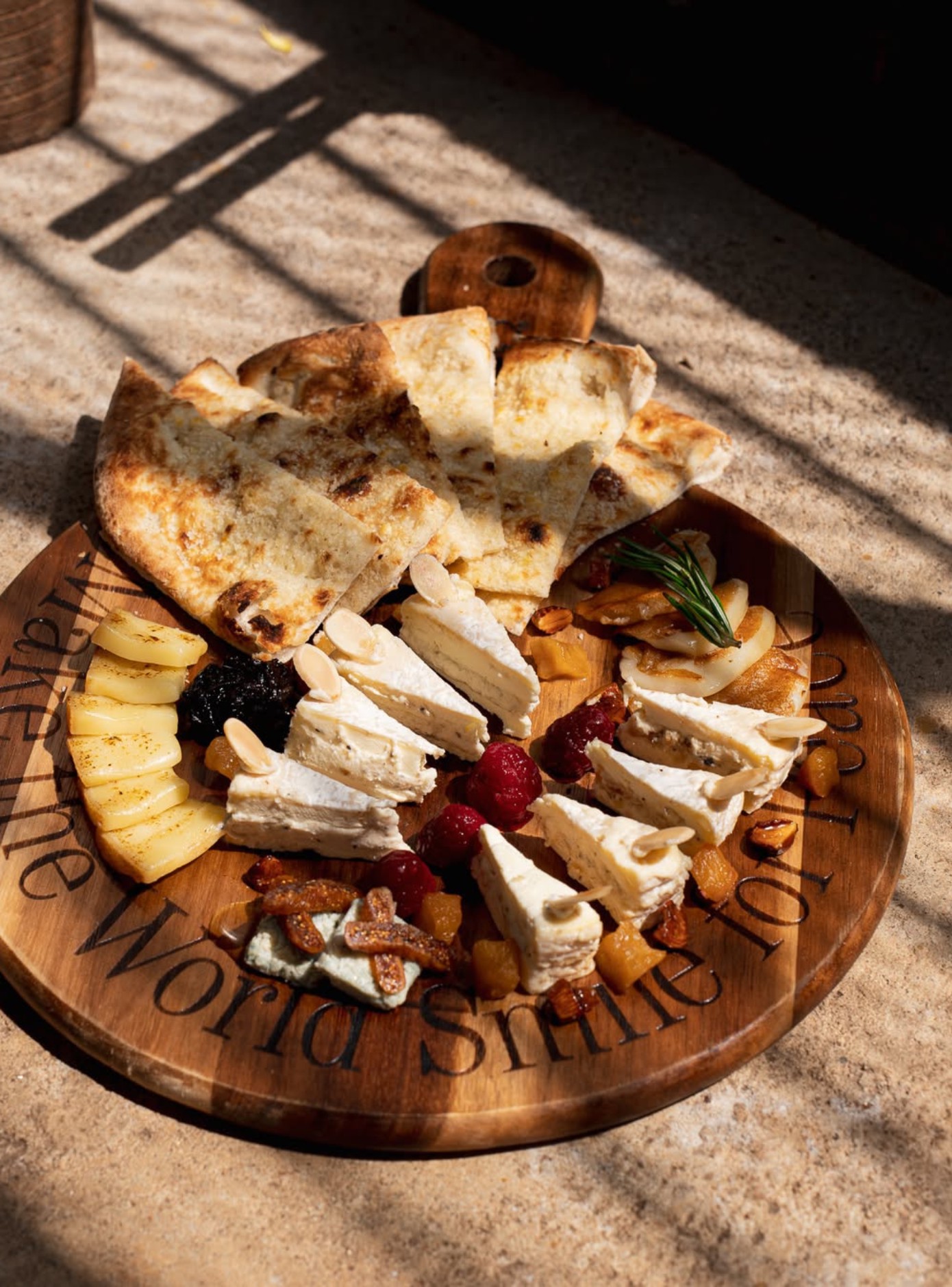 Hinh anh Bản địa hóa và câu chuyện "thế giới" học cách ở lại Việt Nam 6