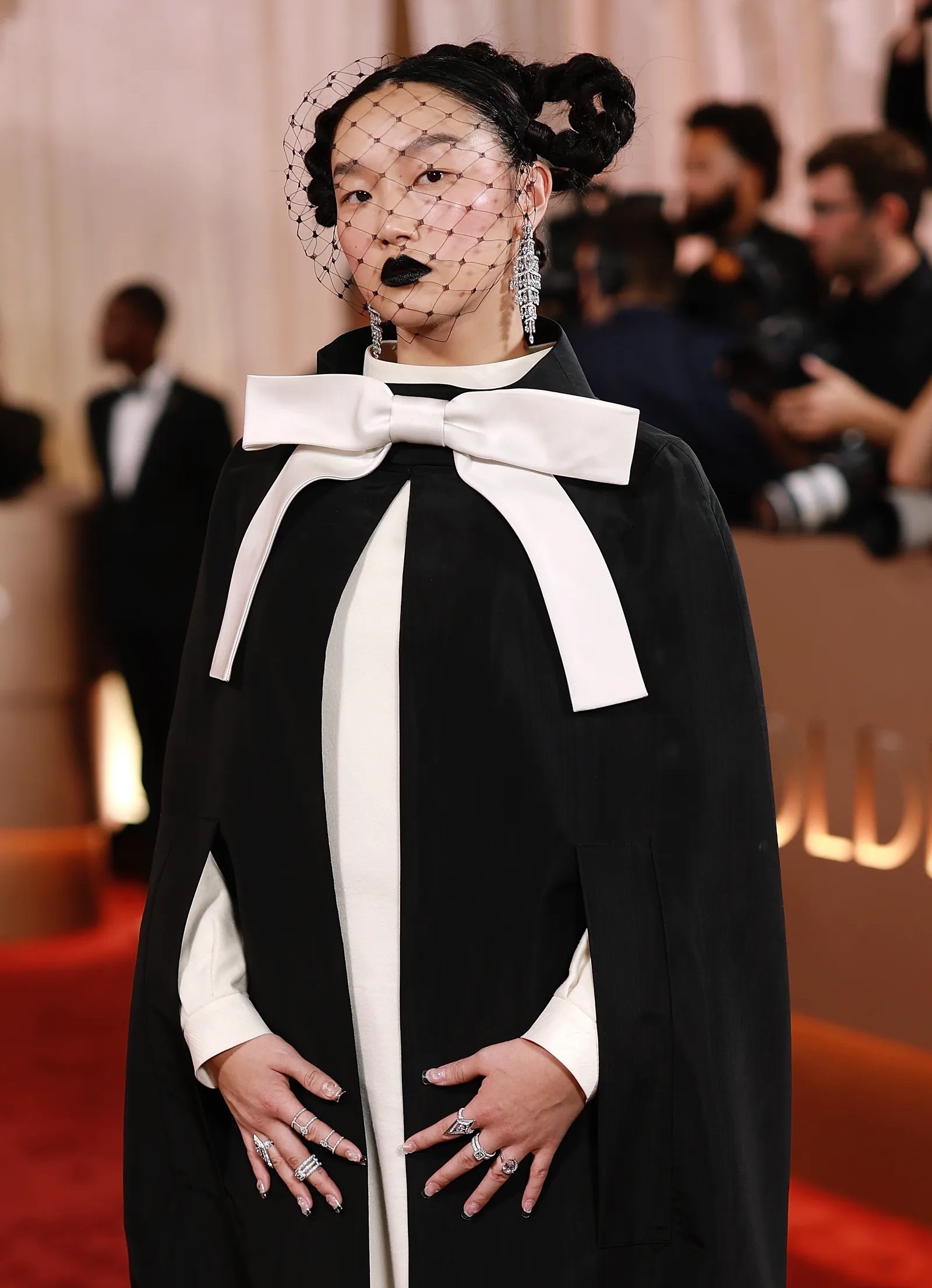 Hinh anh 6 layout trang điểm nổi bật tại Quả Cầu Vàng 2026 2