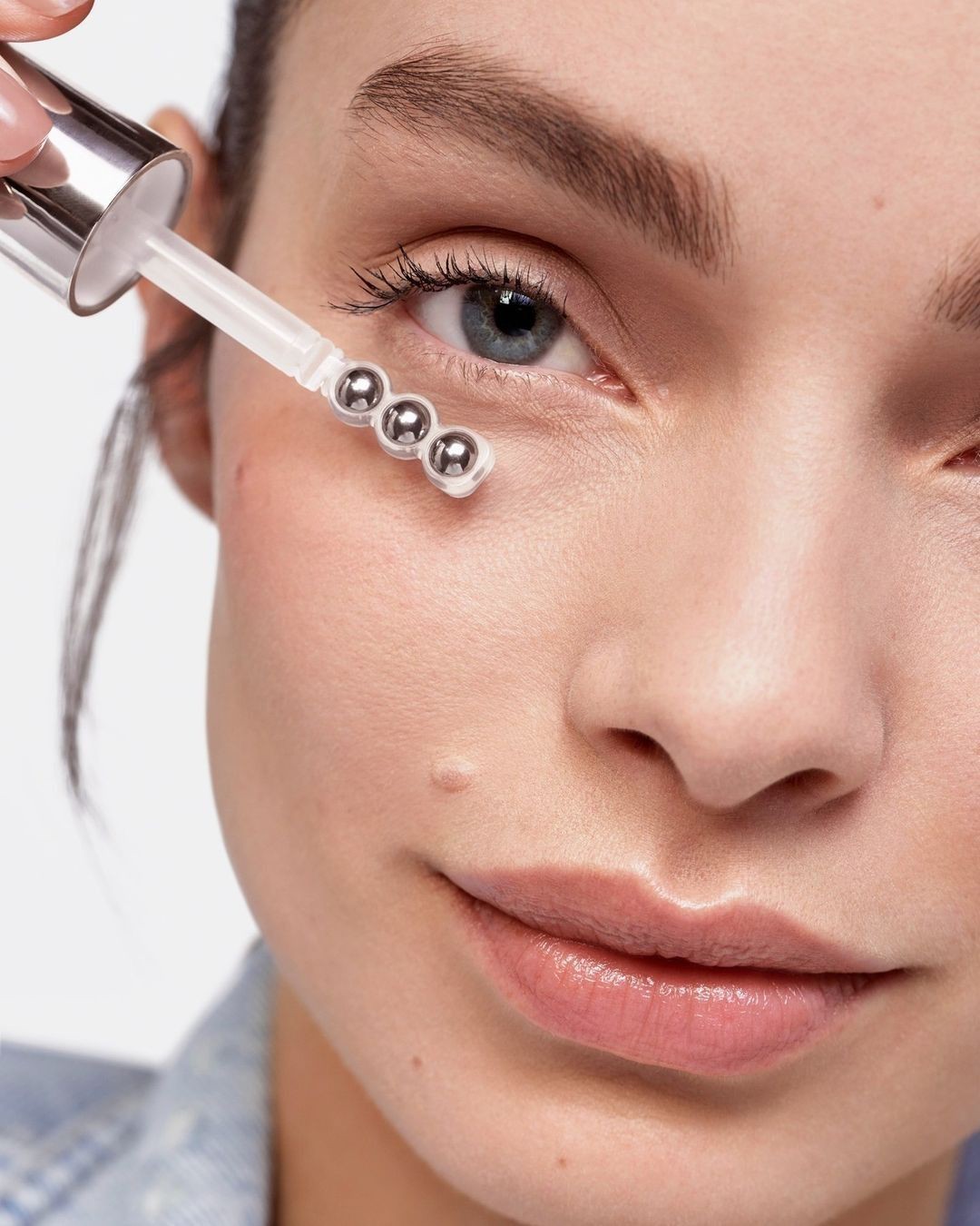 Hinh anh Liệu các giải pháp làm đẹp có thể đẩy lùi quầng thâm quanh mắt? 2