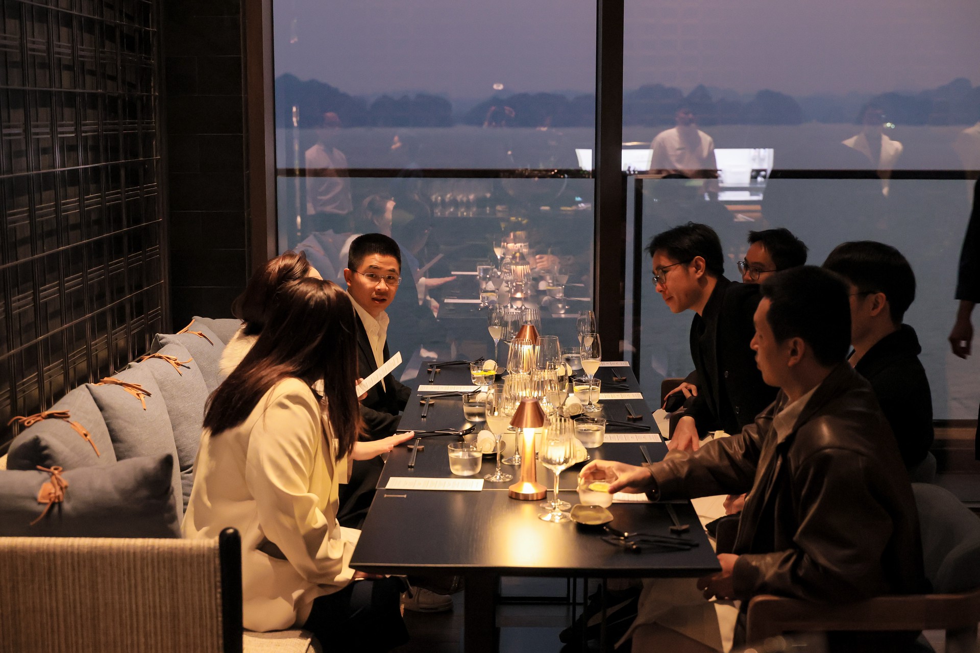 Hinh anh Roku: Nghệ thuật "lục pháp" và bản giao hưởng vị giác bên Vịnh Hạ Long 4