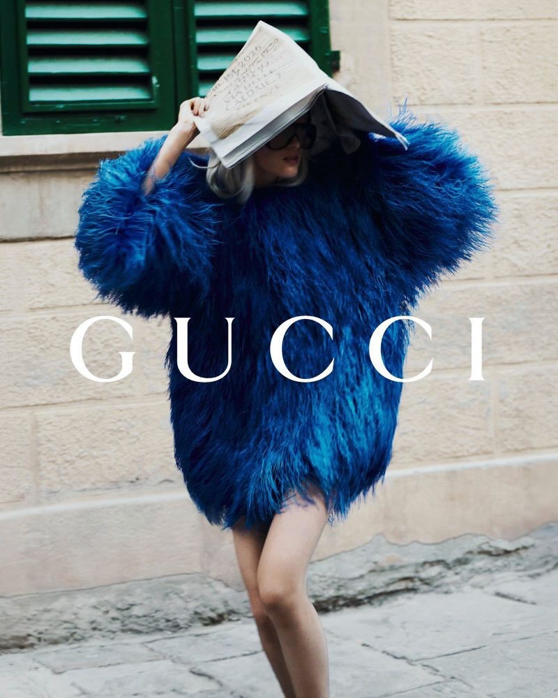 Hinh anh Xanh cobalt: gam màu đang chiếm lĩnh cả thảm đỏ lẫn đời sống của sao Hollywood 5