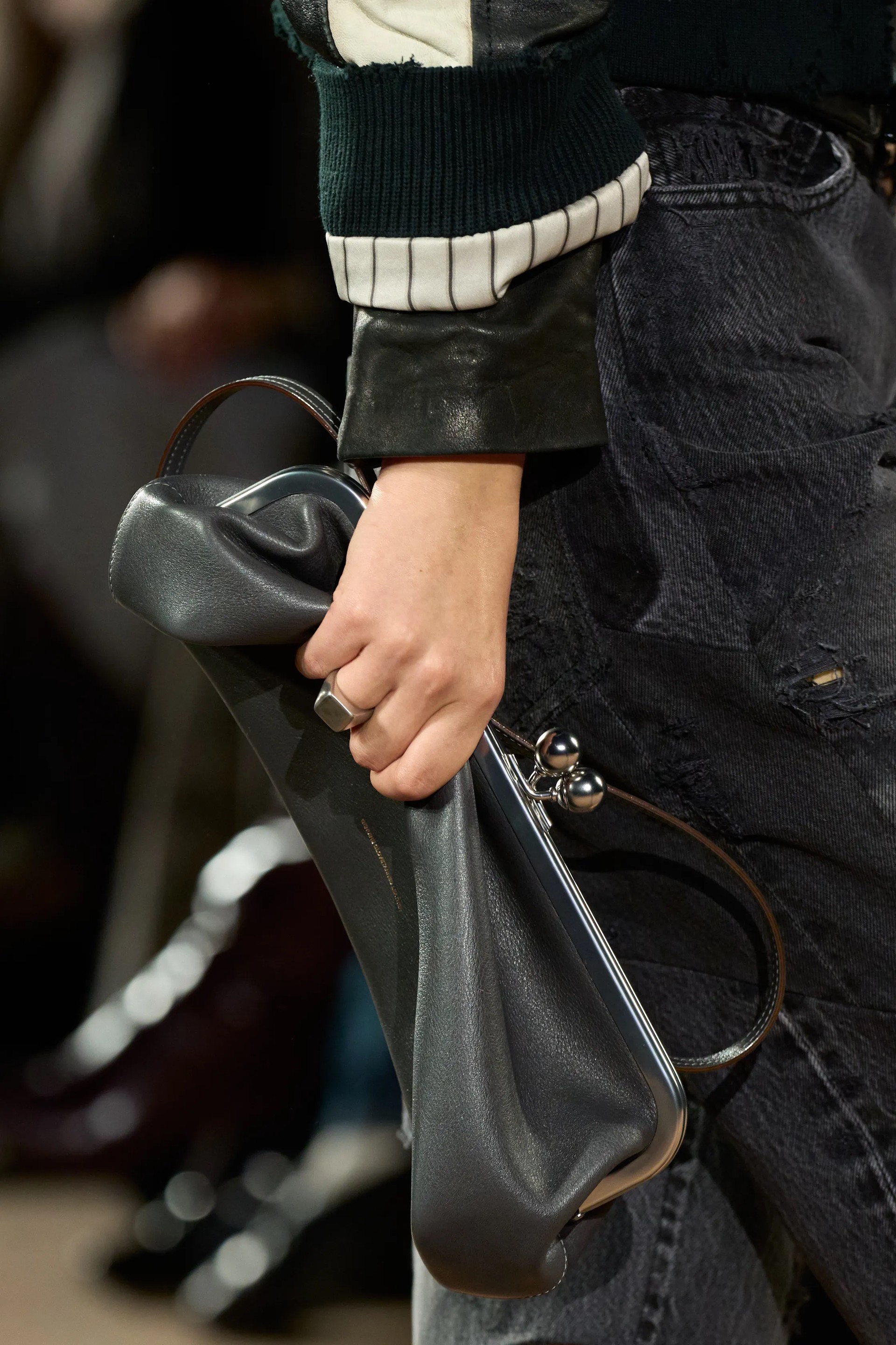 Hinh anh Coach Fall/Winter 2026: Thế nào là tinh thần nổi loạn của “dân chơi” nước Mỹ? 13